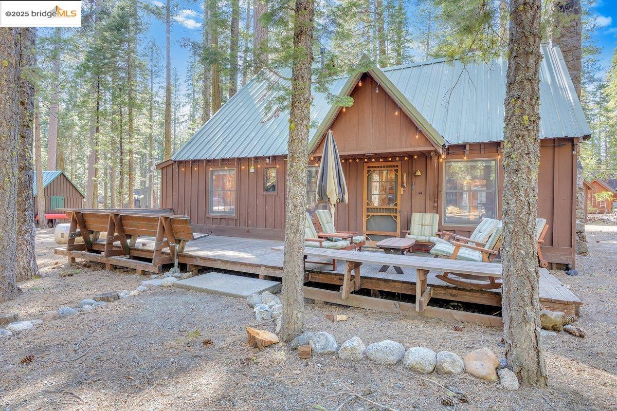 Detail Gallery Image 3 of 30 For 247 Meadowview, Pinecrest,  CA 95364 - 4 Beds | 2 Baths