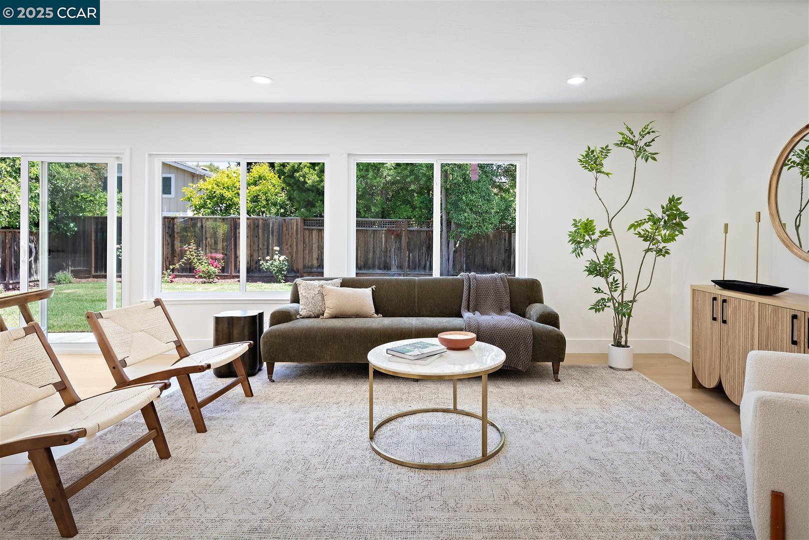 Detail Gallery Image 14 of 59 For 678 Whippoorwill Ct, Walnut Creek,  CA 94598 - 4 Beds | 2/1 Baths
