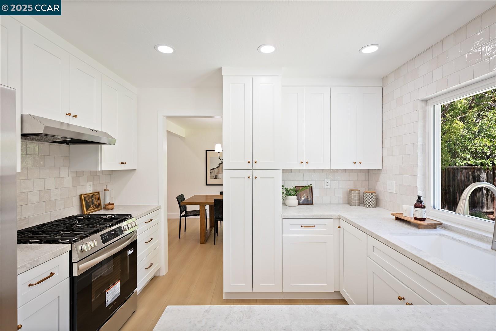 Detail Gallery Image 22 of 59 For 678 Whippoorwill Ct, Walnut Creek,  CA 94598 - 4 Beds | 2/1 Baths