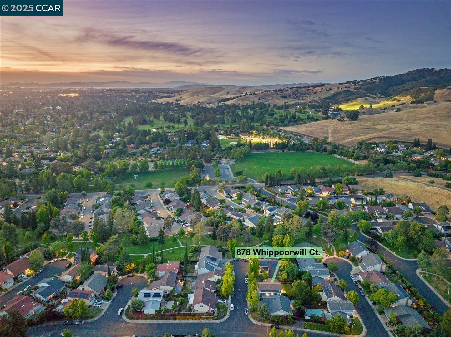 Detail Gallery Image 4 of 59 For 678 Whippoorwill Ct, Walnut Creek,  CA 94598 - 4 Beds | 2/1 Baths