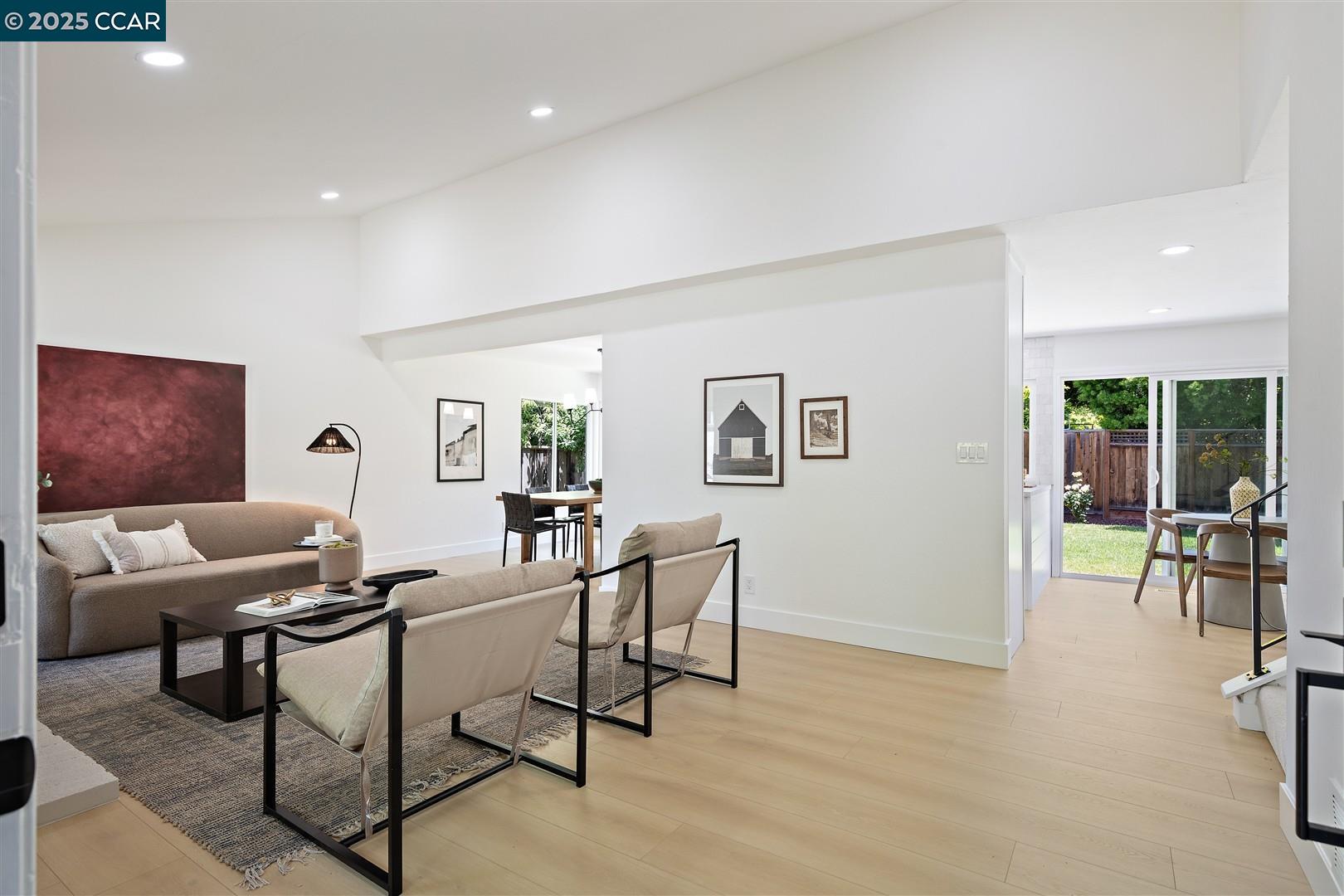 Detail Gallery Image 6 of 59 For 678 Whippoorwill Ct, Walnut Creek,  CA 94598 - 4 Beds | 2/1 Baths