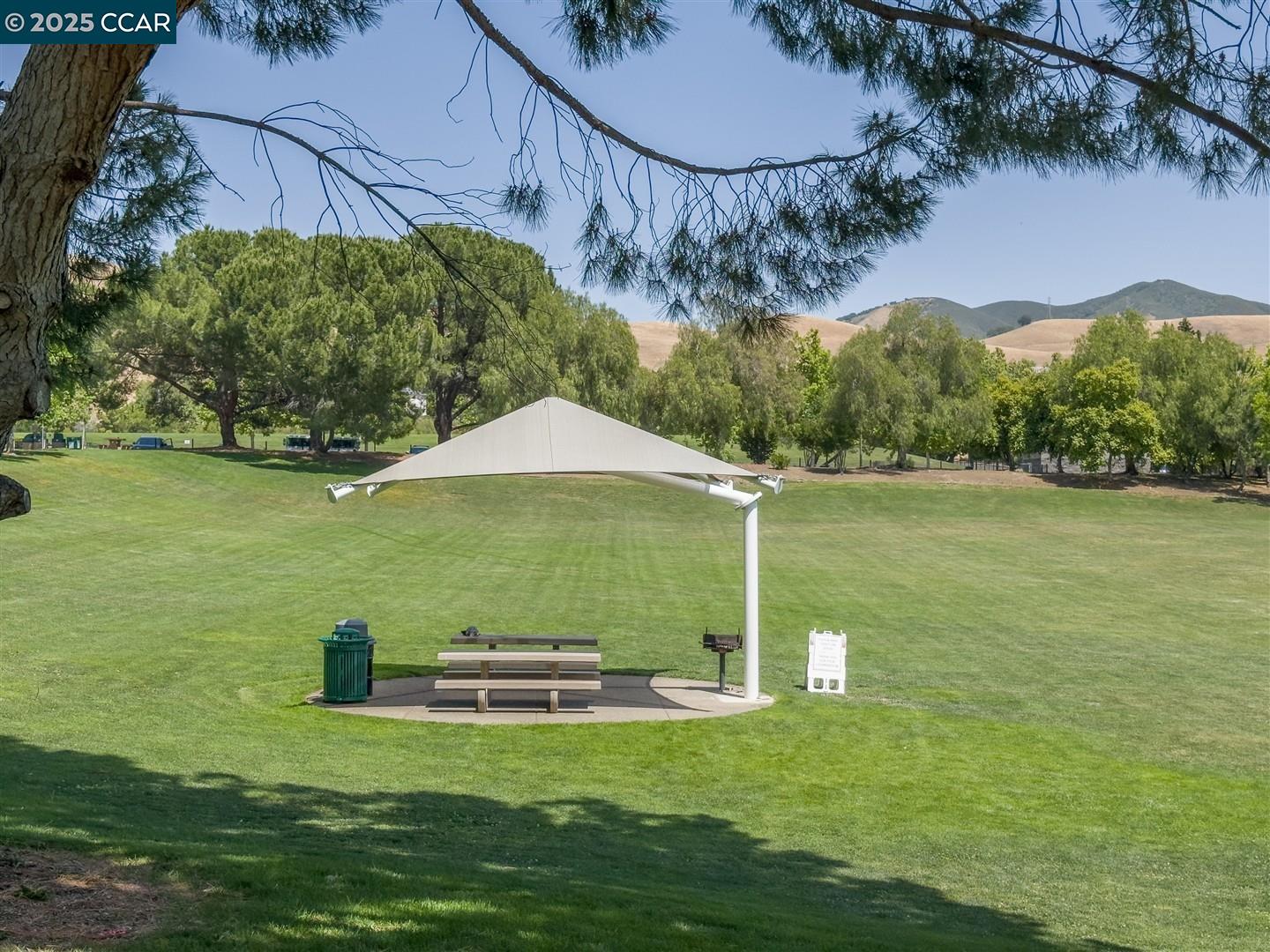 Detail Gallery Image 50 of 59 For 678 Whippoorwill Ct, Walnut Creek,  CA 94598 - 4 Beds | 2/1 Baths