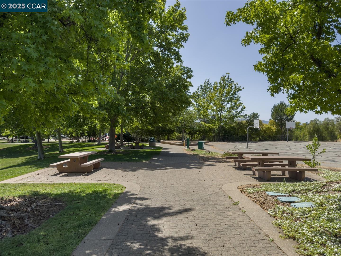 Detail Gallery Image 53 of 59 For 678 Whippoorwill Ct, Walnut Creek,  CA 94598 - 4 Beds | 2/1 Baths