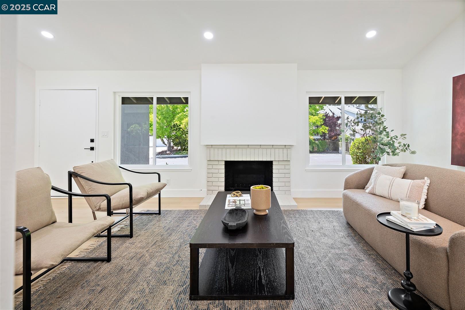 Detail Gallery Image 8 of 59 For 678 Whippoorwill Ct, Walnut Creek,  CA 94598 - 4 Beds | 2/1 Baths