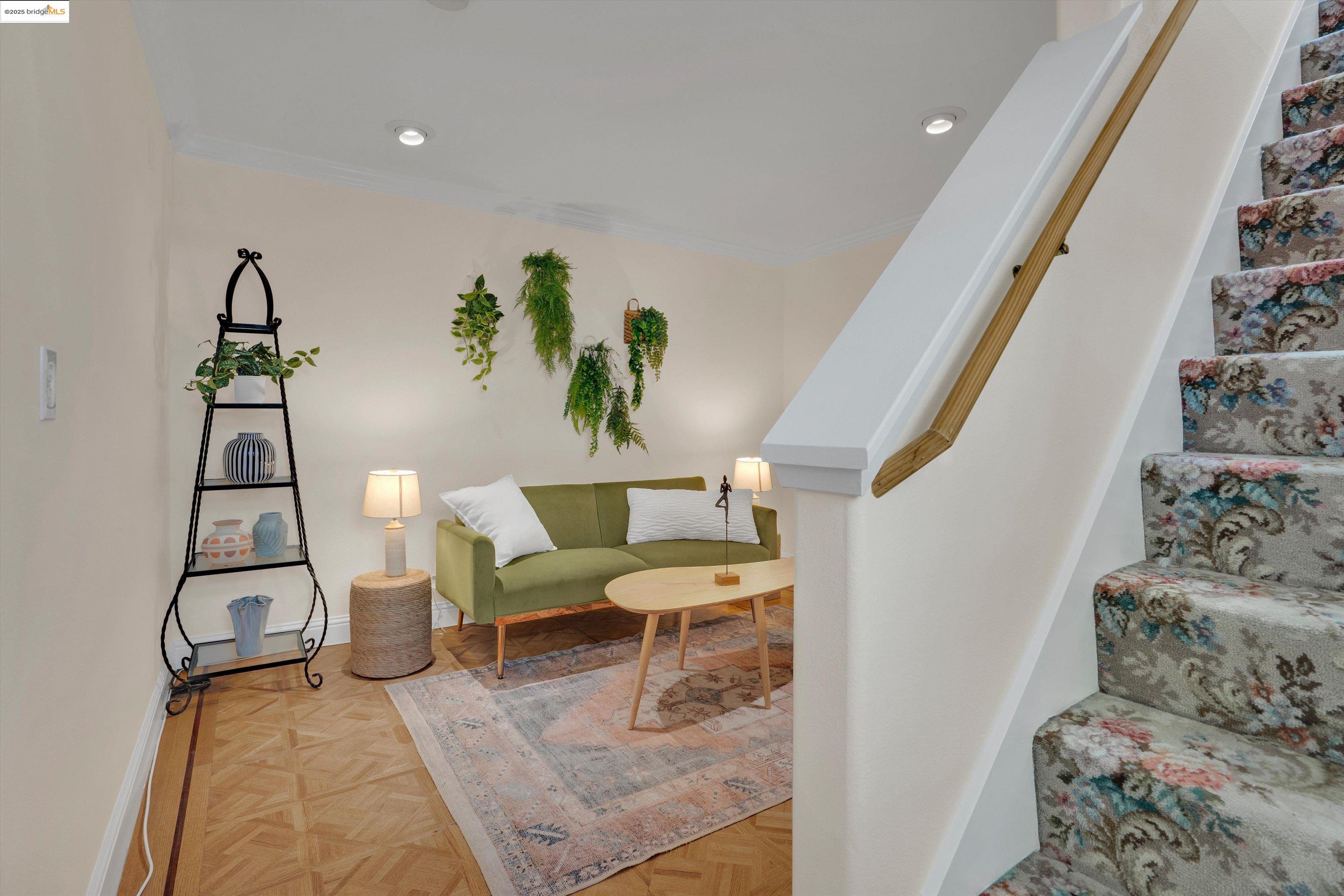 Detail Gallery Image 23 of 45 For 925 Chestnut St, Alameda,  CA 94501 - – Beds | – Baths