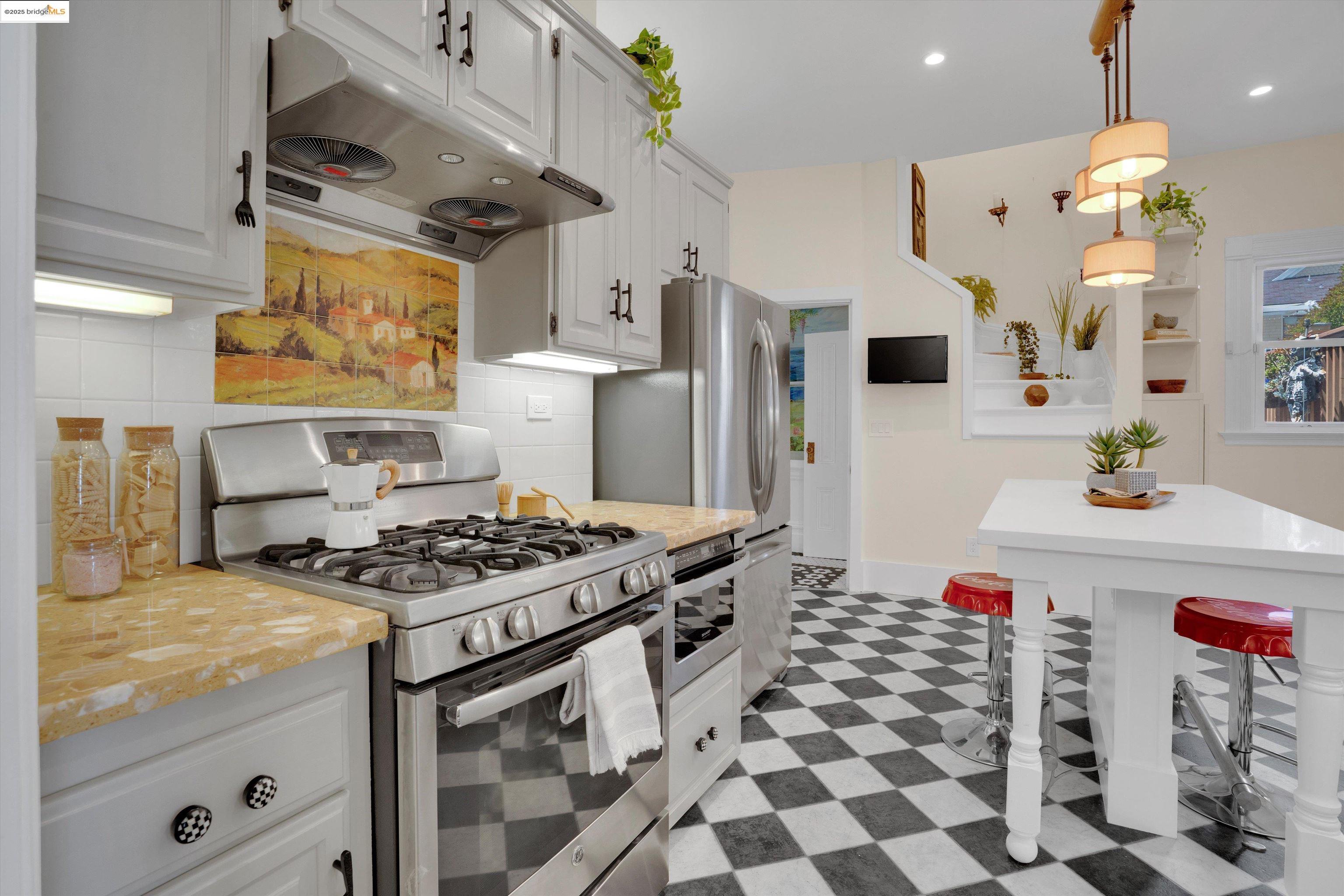 Detail Gallery Image 27 of 45 For 925 Chestnut St, Alameda,  CA 94501 - – Beds | – Baths
