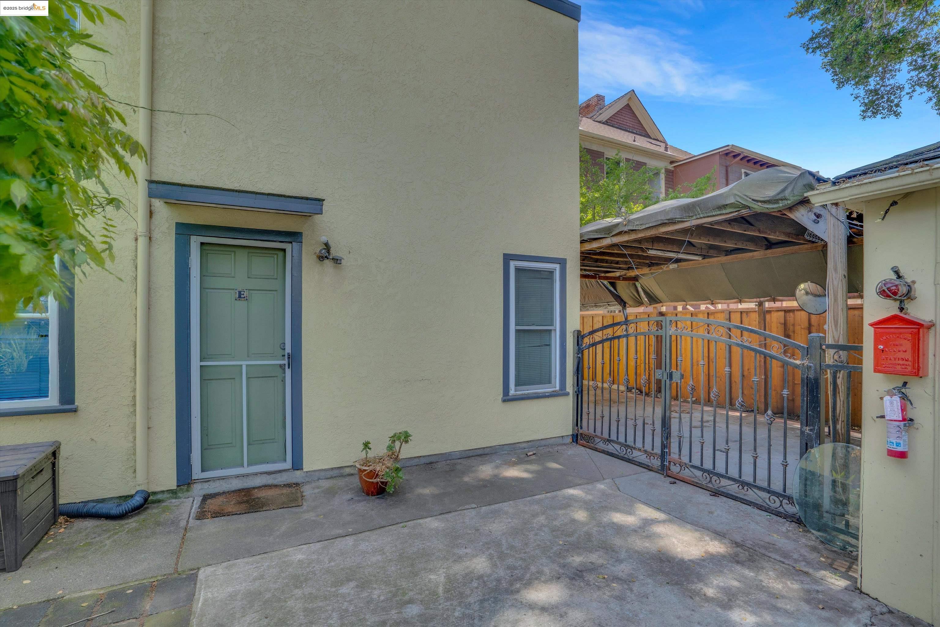 Detail Gallery Image 34 of 45 For 925 Chestnut St, Alameda,  CA 94501 - – Beds | – Baths