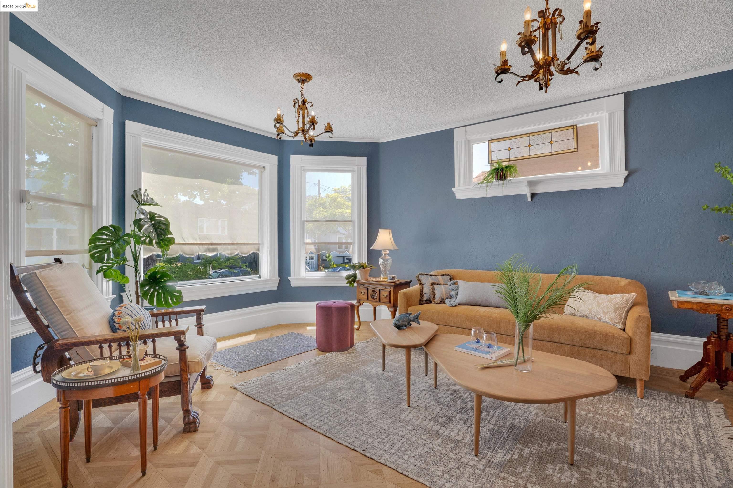 Detail Gallery Image 6 of 45 For 925 Chestnut St, Alameda,  CA 94501 - – Beds | – Baths
