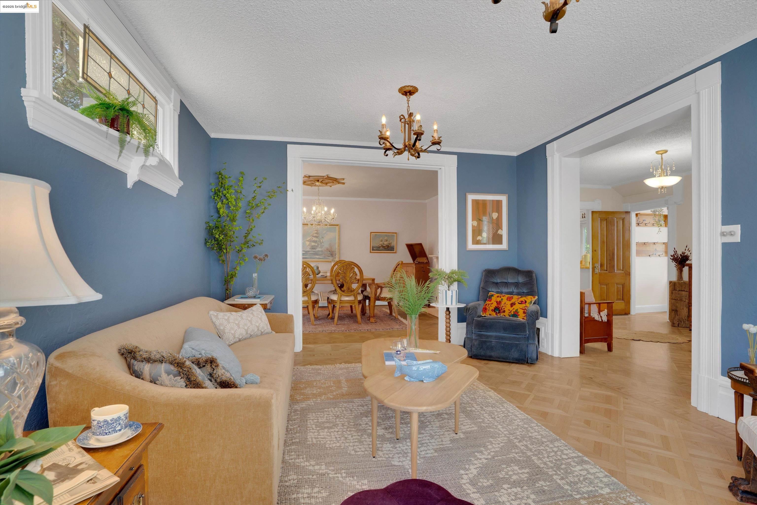 Detail Gallery Image 9 of 45 For 925 Chestnut St, Alameda,  CA 94501 - – Beds | – Baths