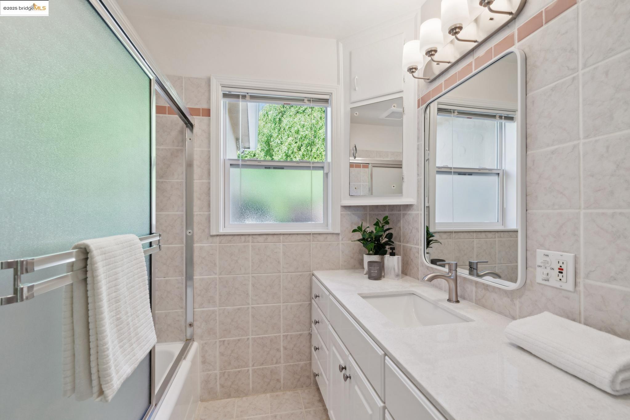 Detail Gallery Image 20 of 32 For 1835 Ralston Ave, Richmond,  CA 94805 - 2 Beds | 1 Baths
