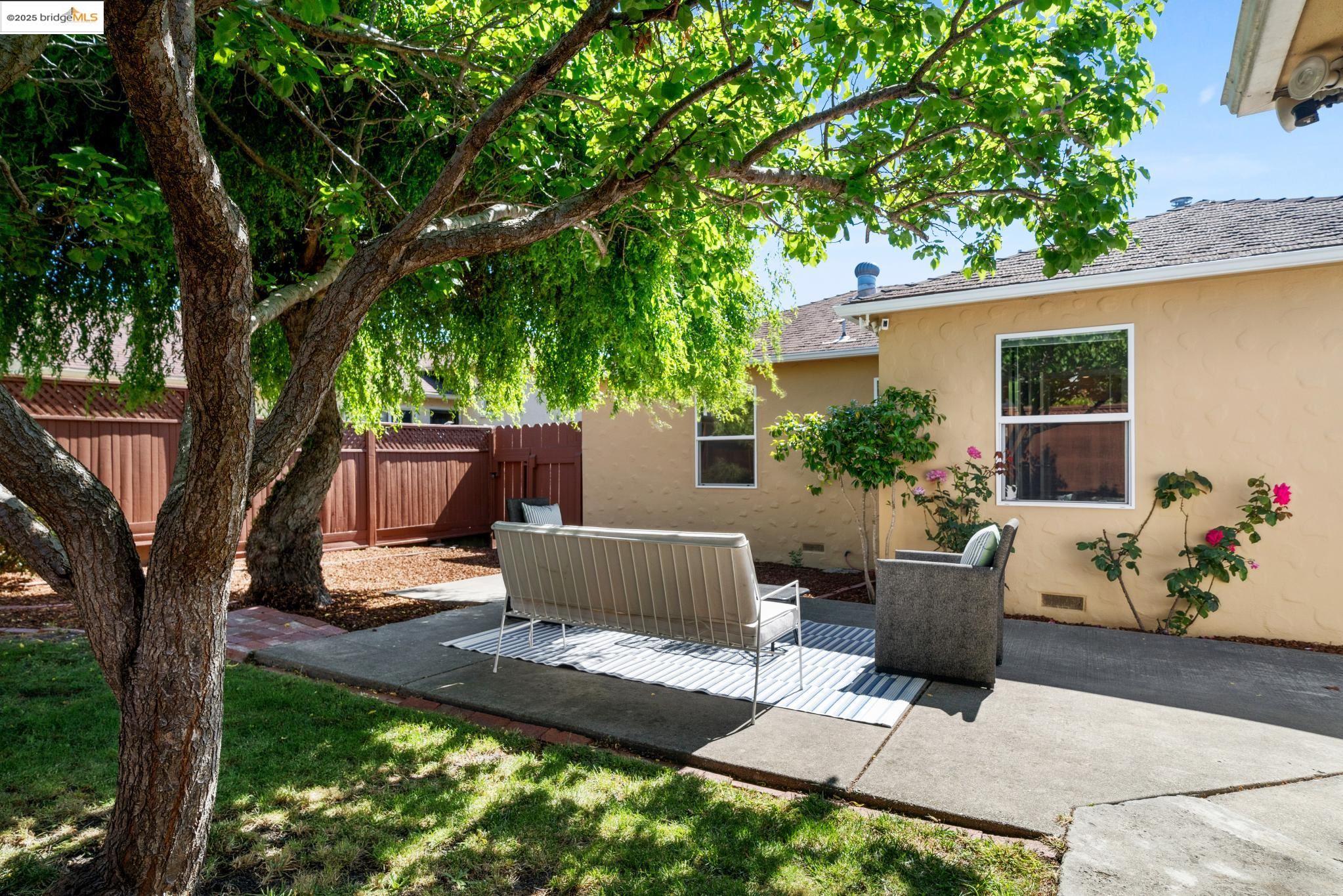 Detail Gallery Image 4 of 32 For 1835 Ralston Ave, Richmond,  CA 94805 - 2 Beds | 1 Baths