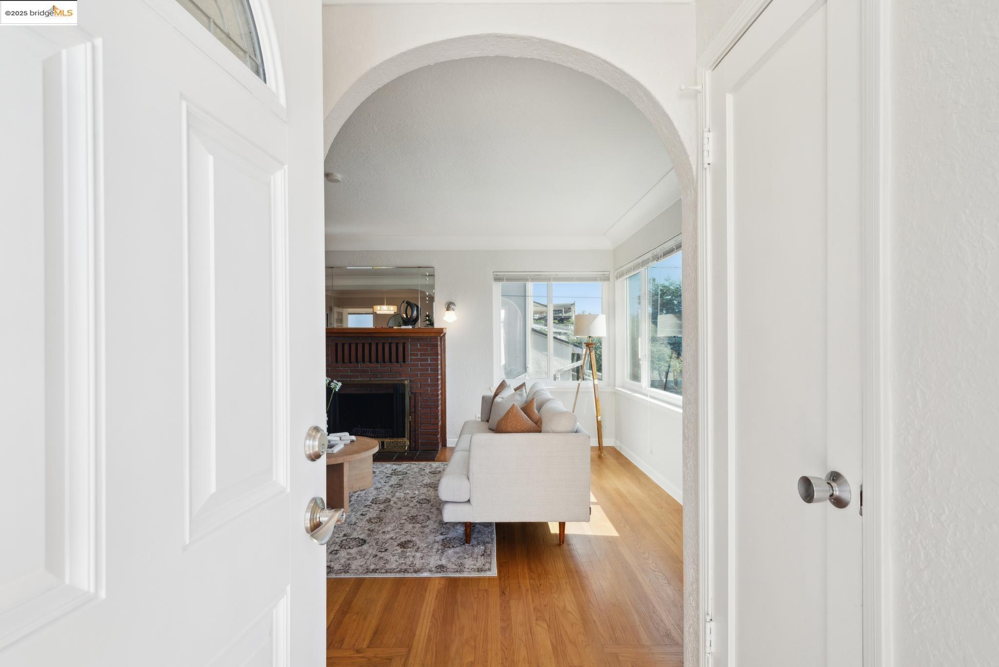 Detail Gallery Image 6 of 32 For 1835 Ralston Ave, Richmond,  CA 94805 - 2 Beds | 1 Baths