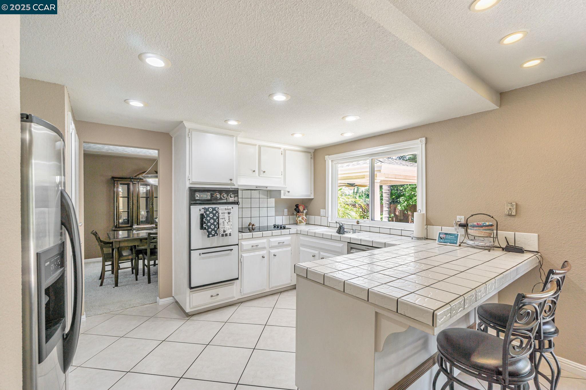 Detail Gallery Image 13 of 60 For 2390 Peachtree Cir, Antioch,  CA 94509-5872 - 3 Beds | 2/1 Baths