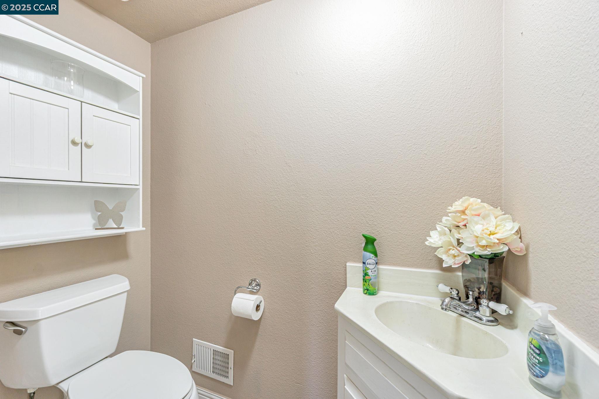 Detail Gallery Image 49 of 60 For 2390 Peachtree Cir, Antioch,  CA 94509-5872 - 3 Beds | 2/1 Baths