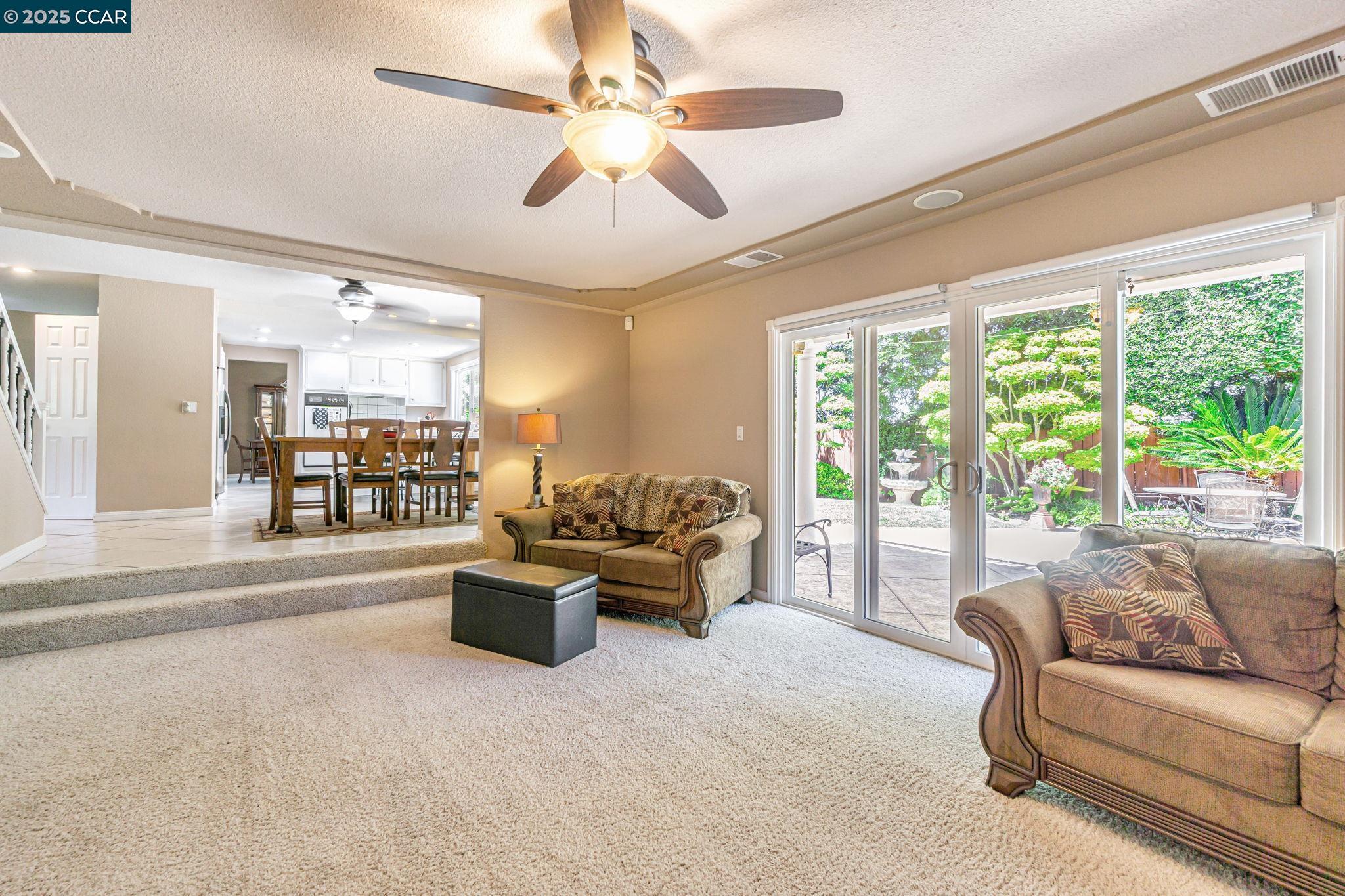 Detail Gallery Image 10 of 60 For 2390 Peachtree Cir, Antioch,  CA 94509-5872 - 3 Beds | 2/1 Baths