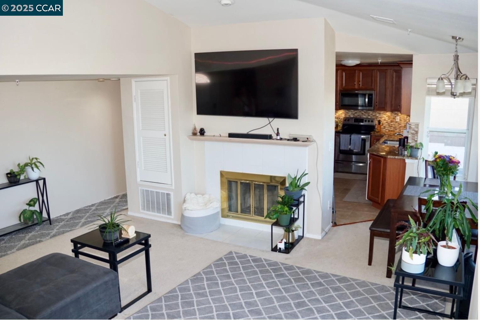 Detail Gallery Image 2 of 17 For 3885 Carter Dr #307,  South San Francisco,  CA 94080 - 2 Beds | 2 Baths