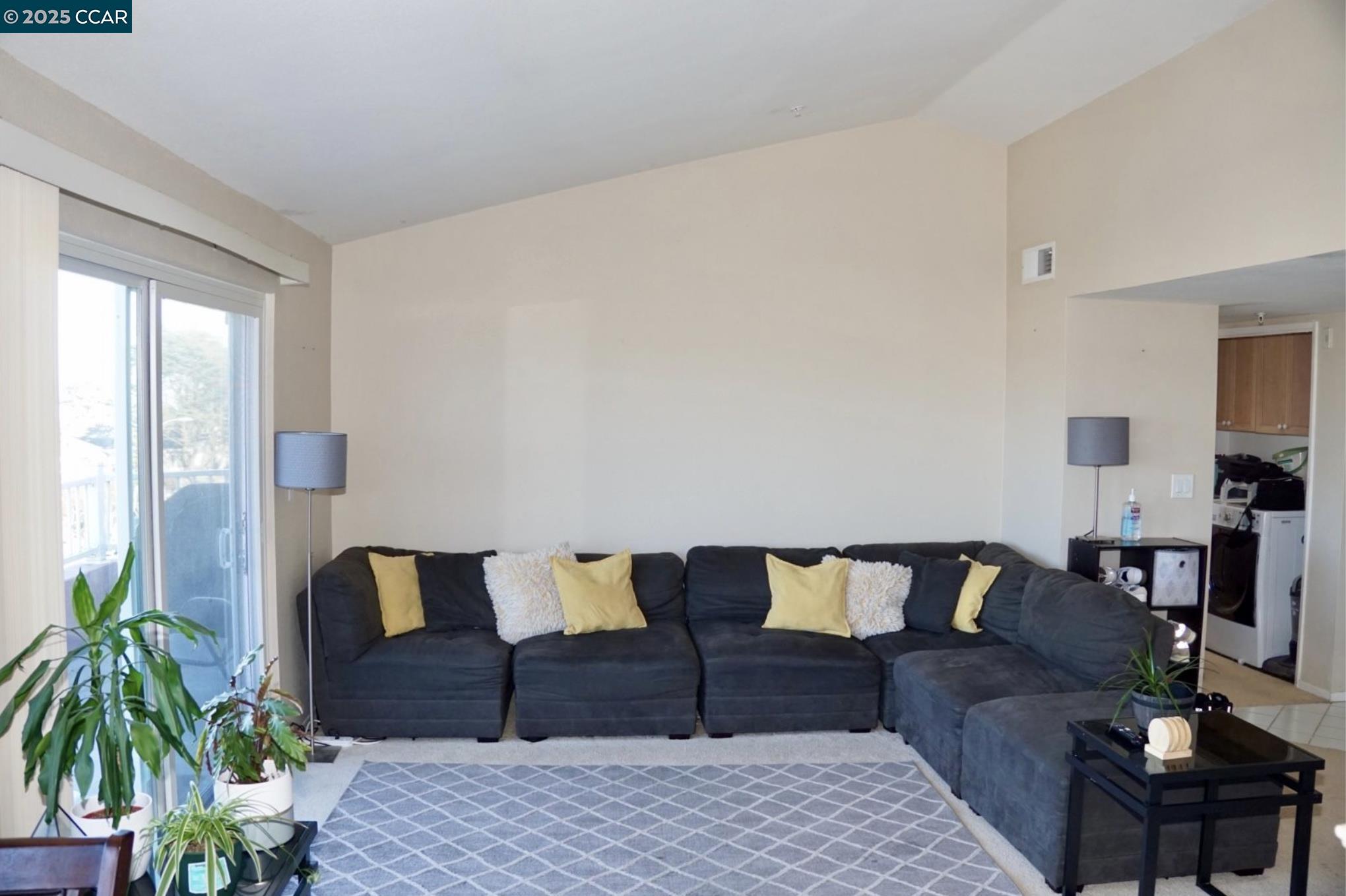 Detail Gallery Image 3 of 17 For 3885 Carter Dr #307,  South San Francisco,  CA 94080 - 2 Beds | 2 Baths