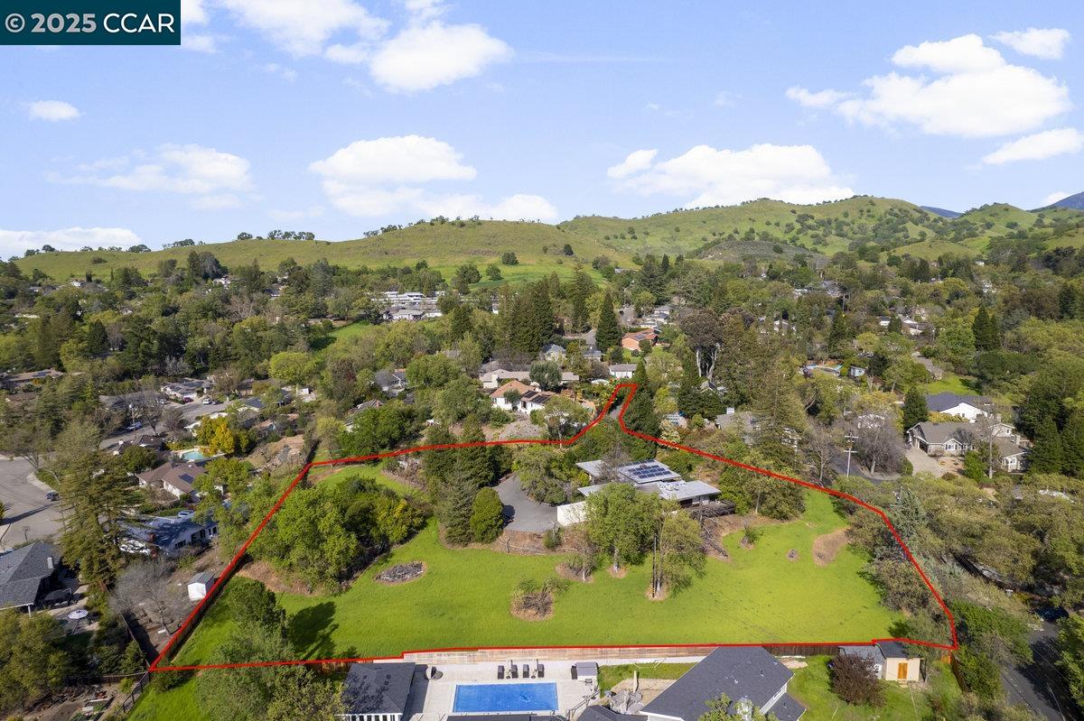 Detail Gallery Image 28 of 29 For 1101 Scots Ln, Walnut Creek,  CA 94596 - 3 Beds | 2/1 Baths