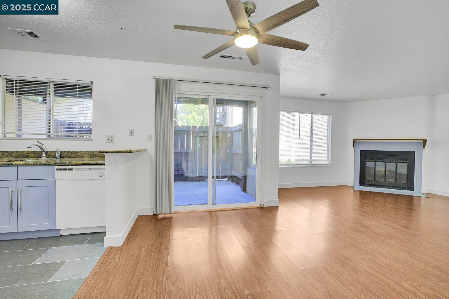 Detail Gallery Image 14 of 37 For 1440 Reganti Pl #17,  Concord,  CA 94518 - 2 Beds | 1 Baths