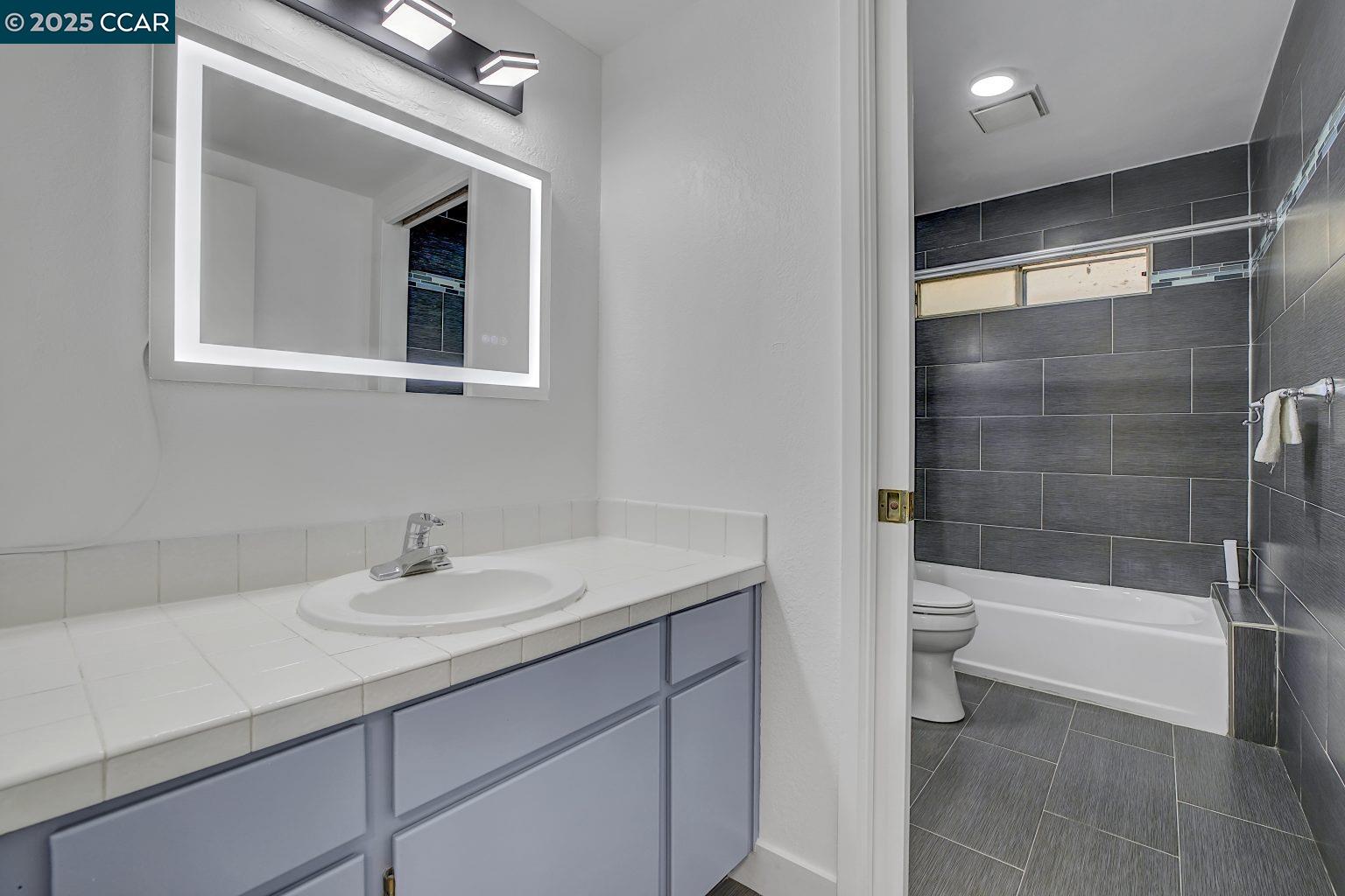 Detail Gallery Image 24 of 37 For 1440 Reganti Pl #17,  Concord,  CA 94518 - 2 Beds | 1 Baths