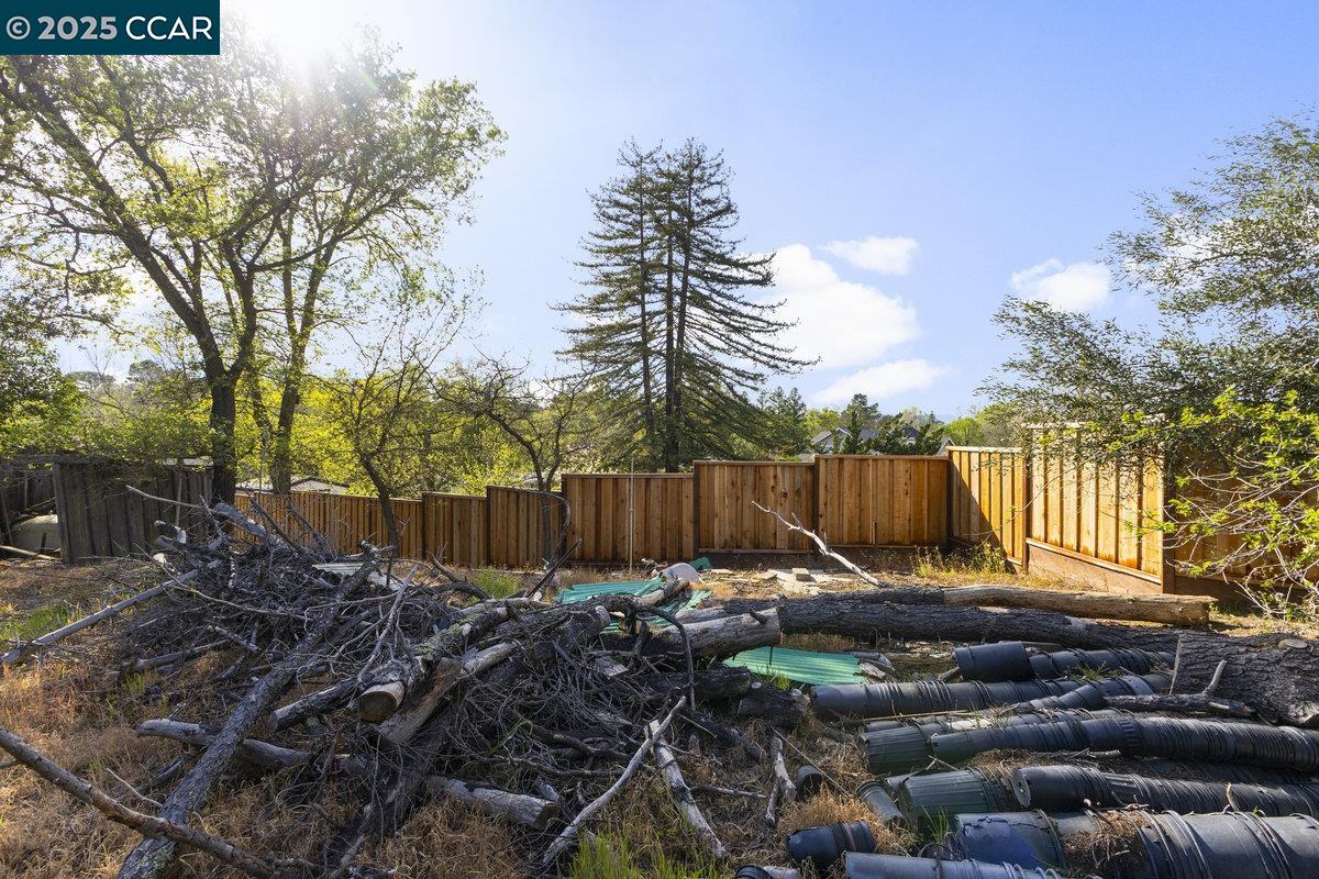 Detail Gallery Image 13 of 22 For 1101 Scots Ln, Walnut Creek,  CA 94596 - – Beds | – Baths
