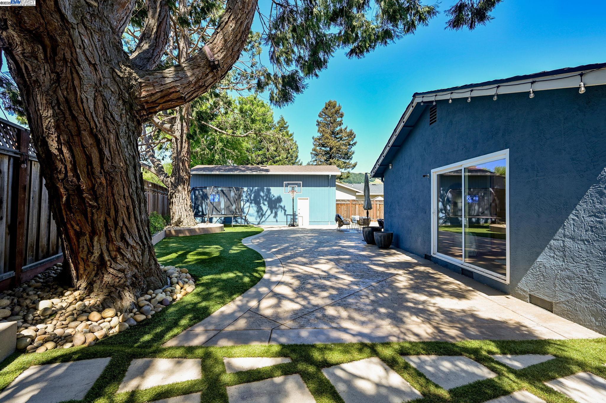 Detail Gallery Image 27 of 51 For 76 Dubost Ct, Danville,  CA 94526 - 4 Beds | 2 Baths