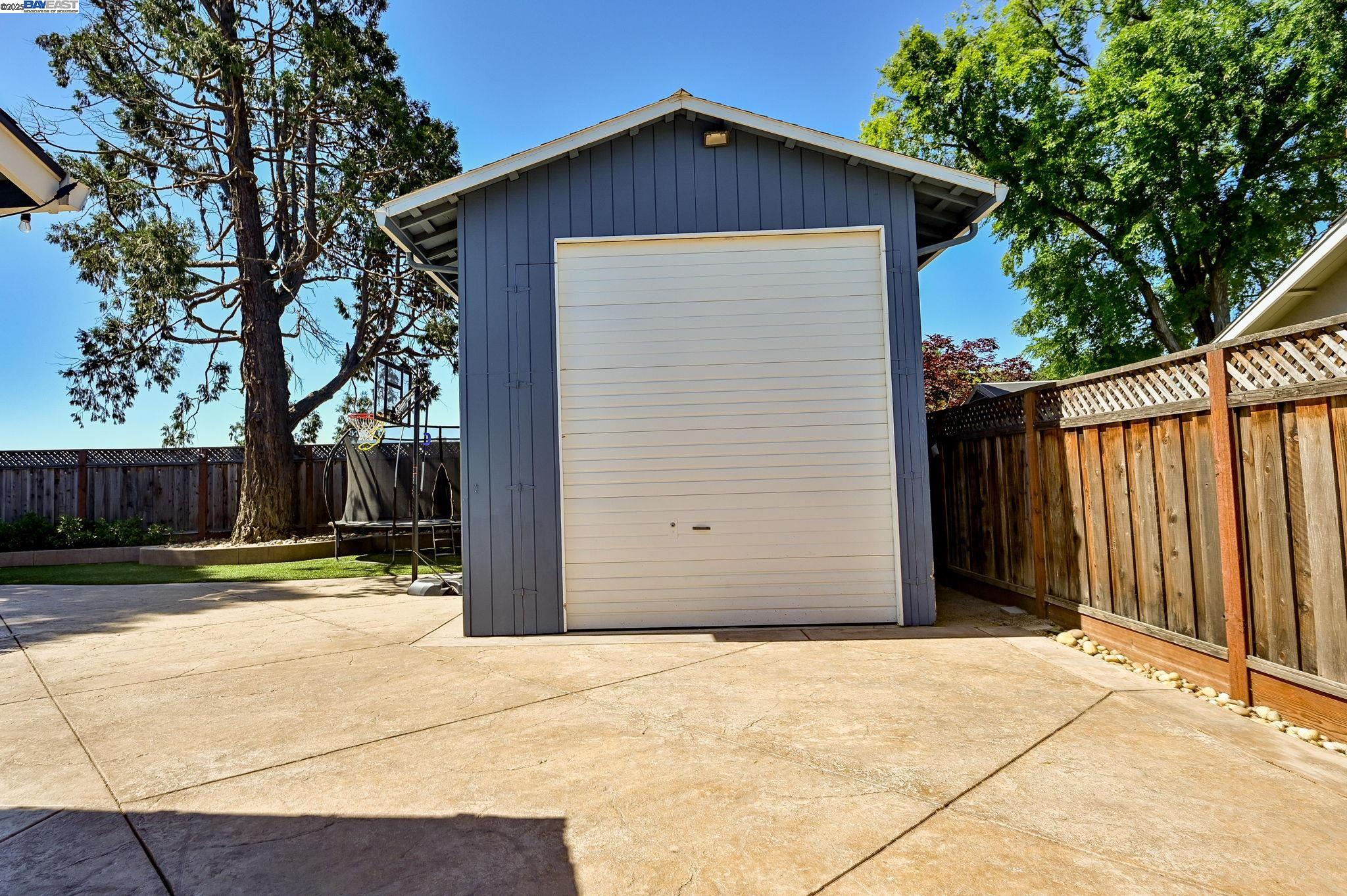 Detail Gallery Image 31 of 51 For 76 Dubost Ct, Danville,  CA 94526 - 4 Beds | 2 Baths