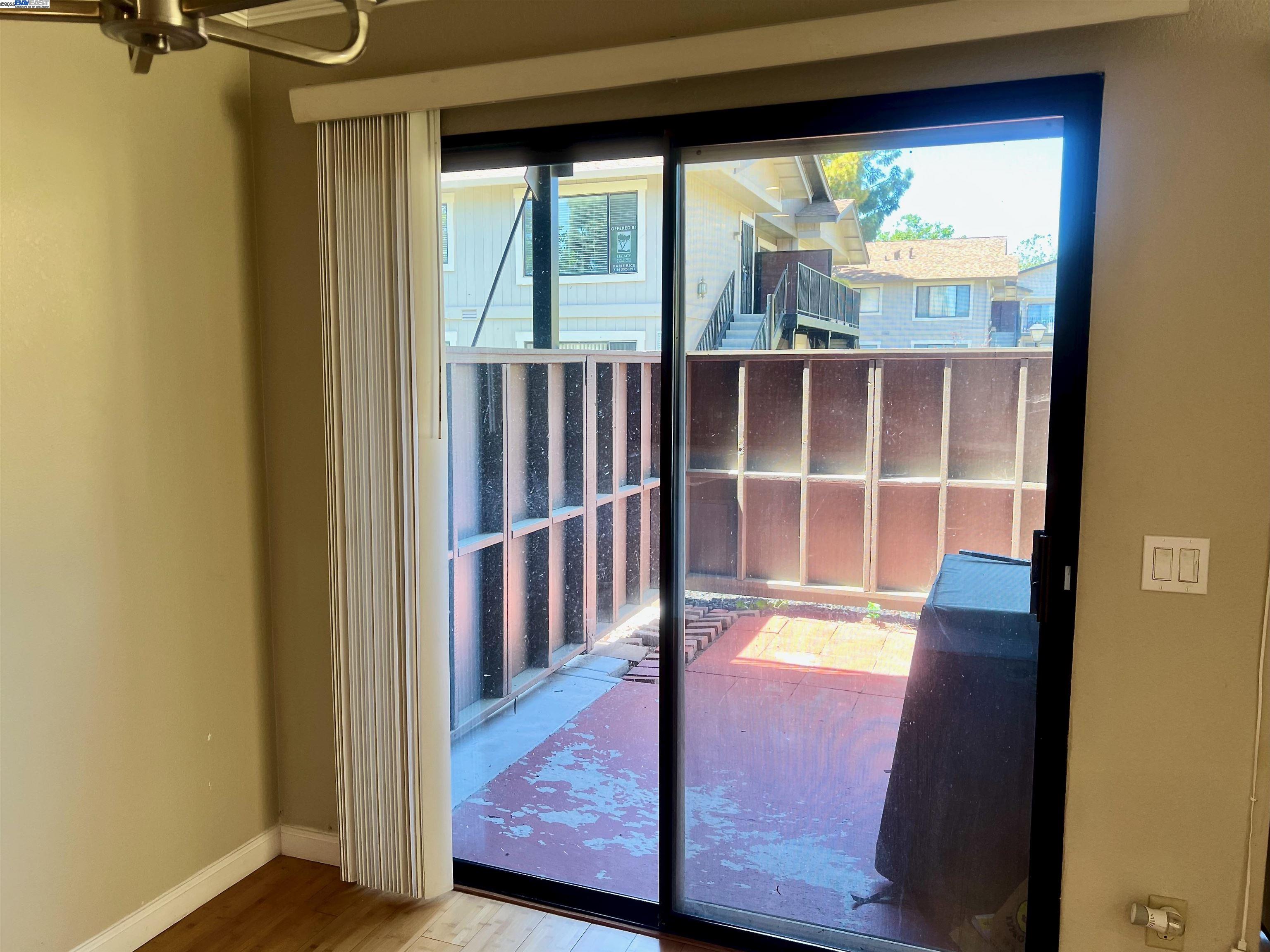 Detail Gallery Image 6 of 34 For 276 Galano Plz, Union City,  CA 94587 - 2 Beds | 2 Baths