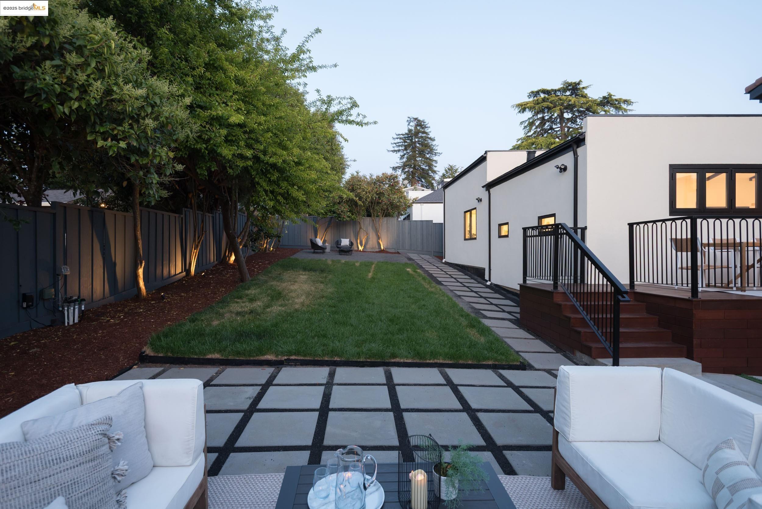 Detail Gallery Image 28 of 36 For 5400 Proctor Ave, Oakland,  CA 94618 - 4 Beds | 4/1 Baths