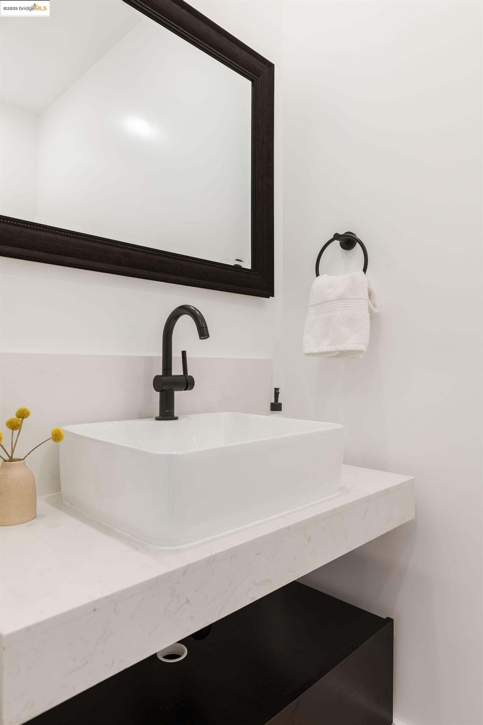 Detail Gallery Image 35 of 36 For 5400 Proctor Ave, Oakland,  CA 94618 - 4 Beds | 4/1 Baths
