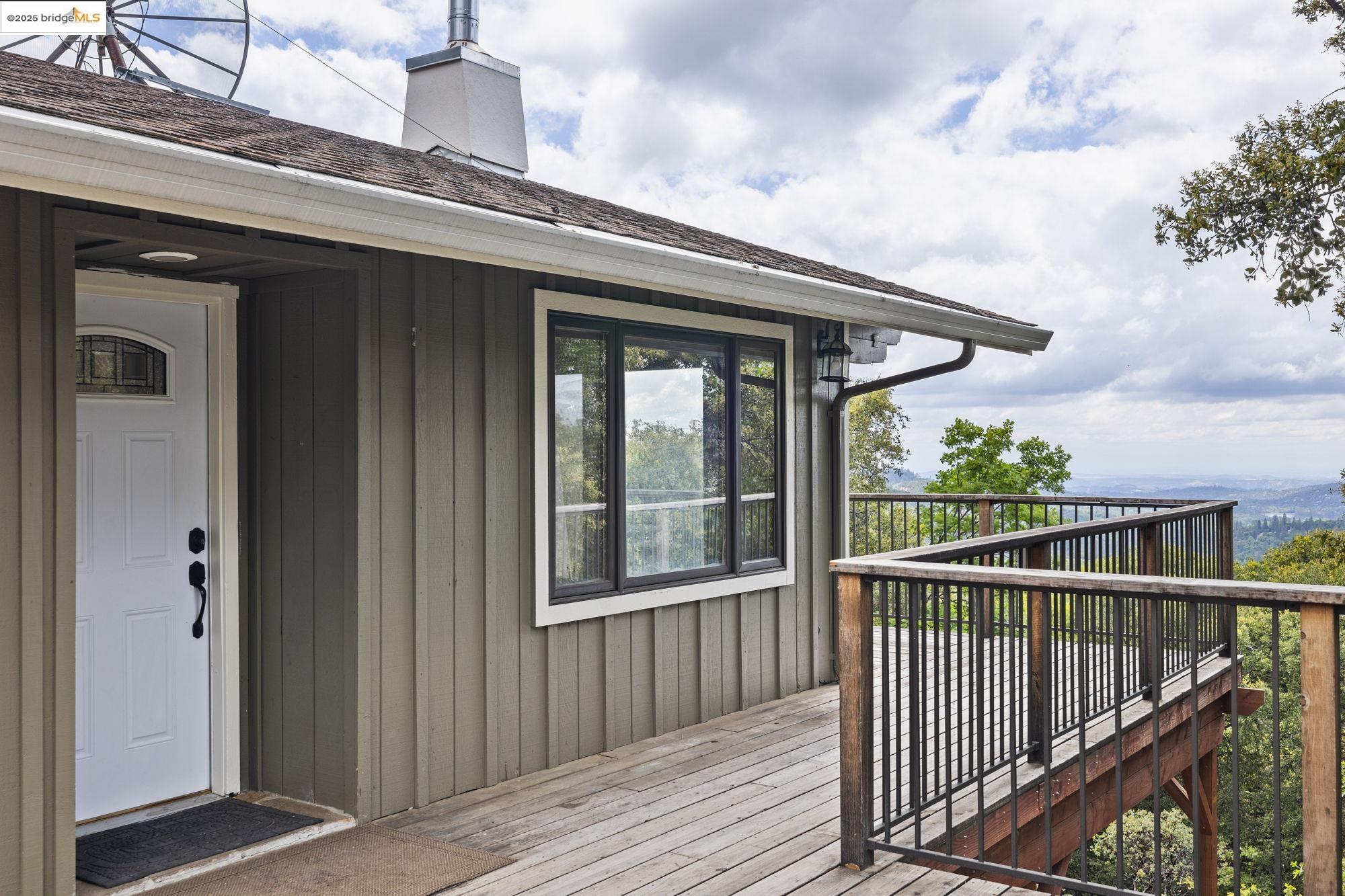 Detail Gallery Image 3 of 35 For 17215 Mt. Everest Court, Sonora,  CA 95370 - 3 Beds | 2 Baths
