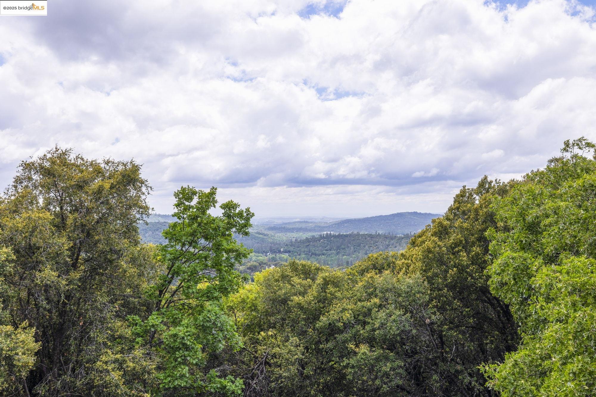 Detail Gallery Image 7 of 35 For 17215 Mt. Everest Court, Sonora,  CA 95370 - 3 Beds | 2 Baths