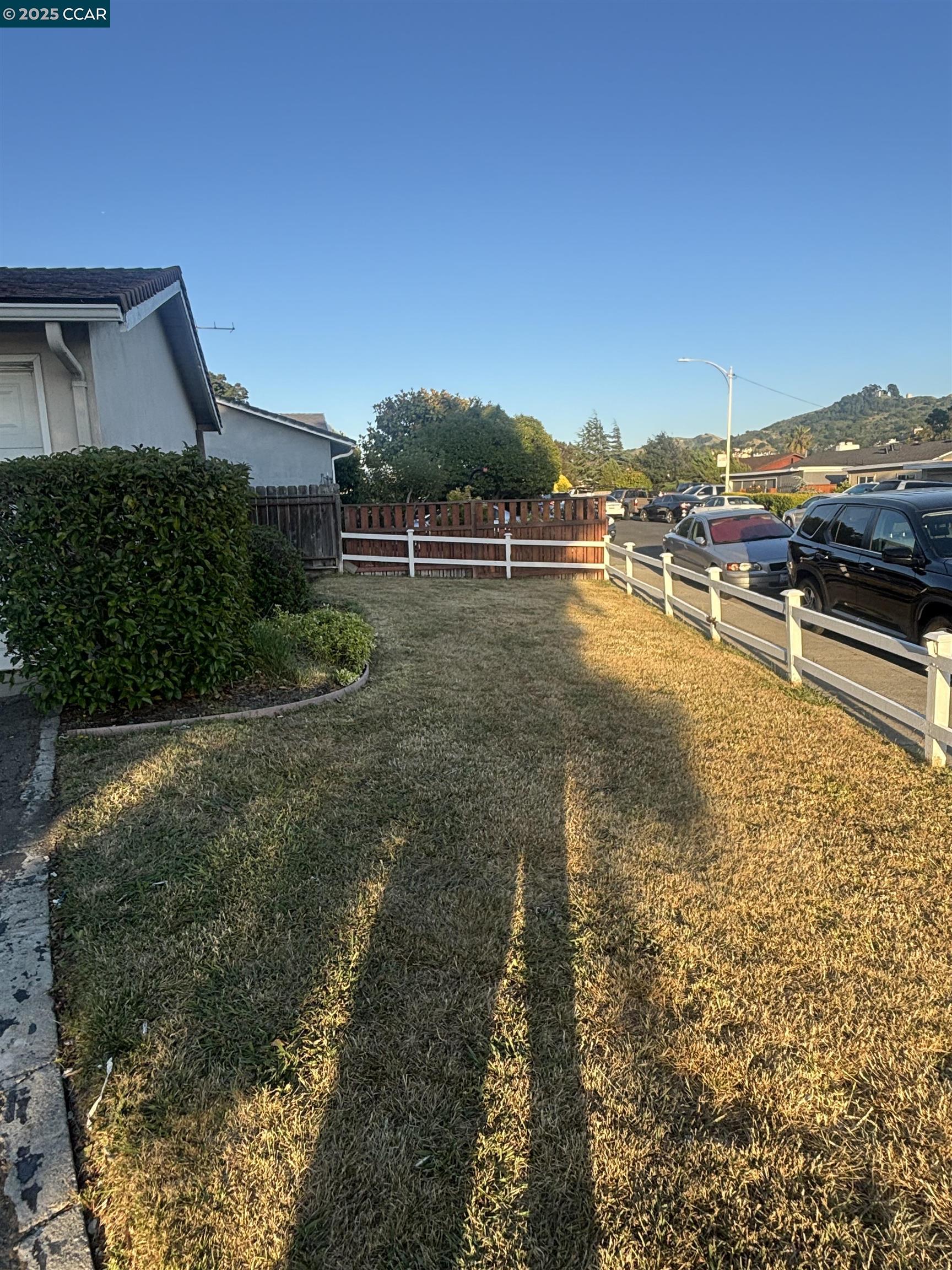 Detail Gallery Image 2 of 28 For 3259 Annapolis Avenue, San Pablo,  CA 94806 - 3 Beds | 2 Baths