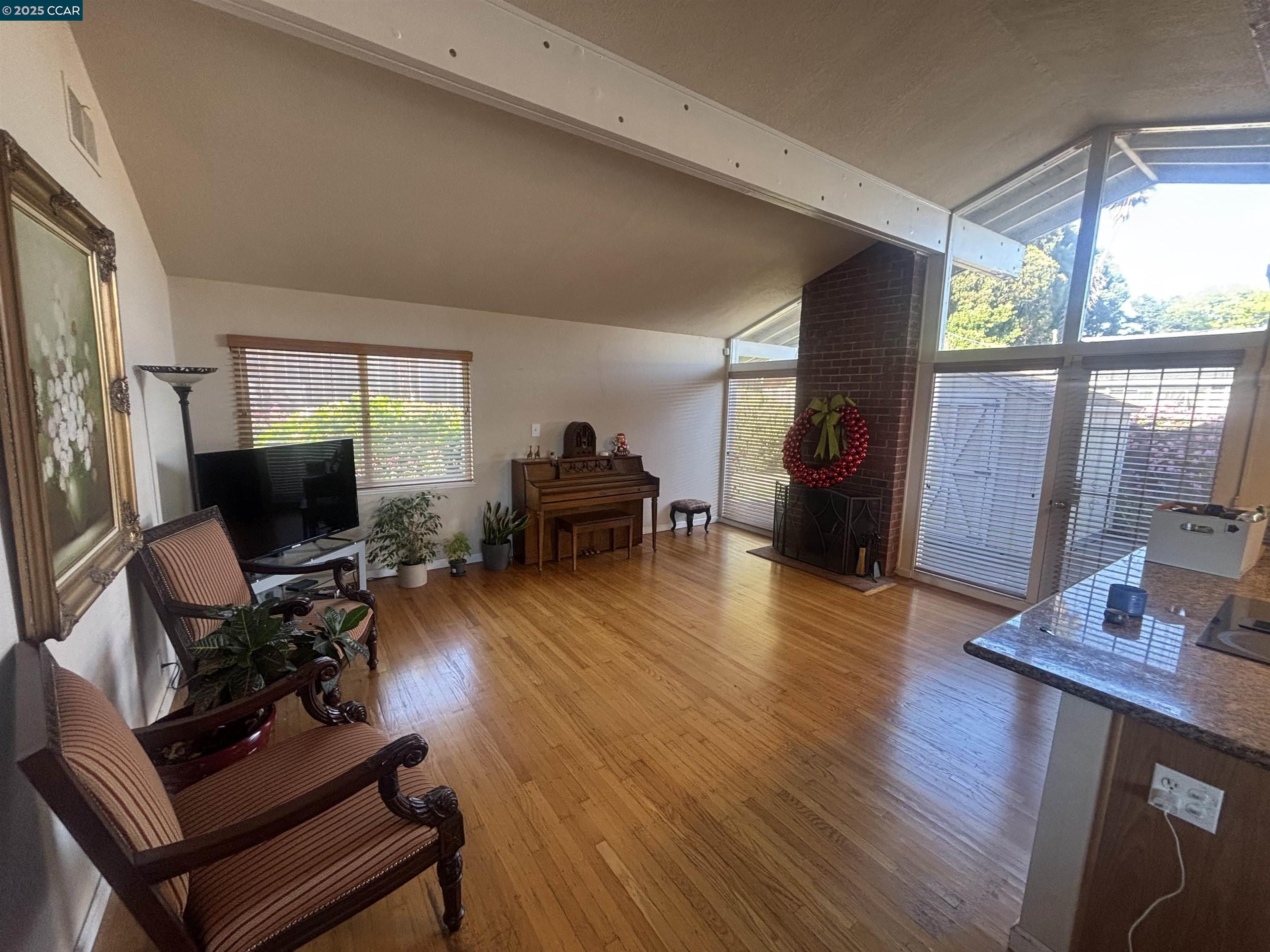 Detail Gallery Image 4 of 28 For 3259 Annapolis Avenue, San Pablo,  CA 94806 - 3 Beds | 2 Baths