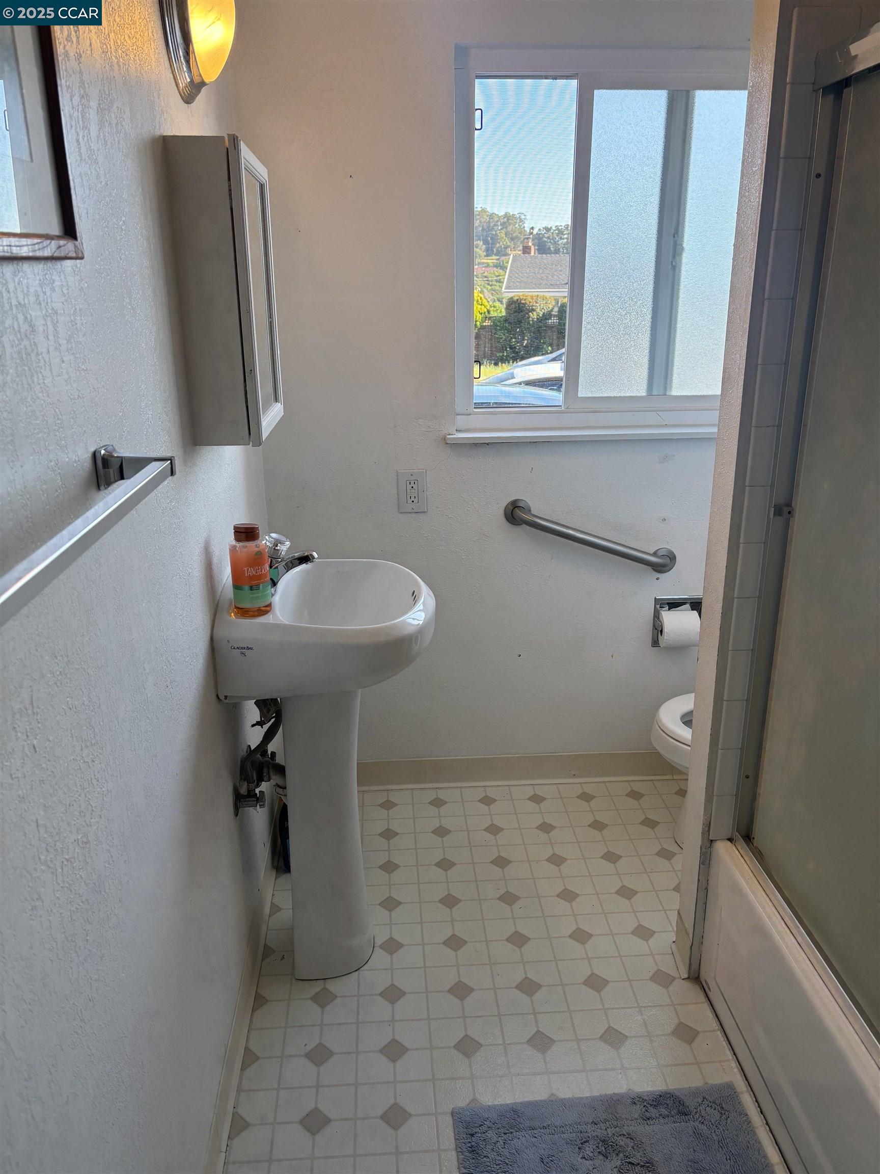 Detail Gallery Image 7 of 28 For 3259 Annapolis Avenue, San Pablo,  CA 94806 - 3 Beds | 2 Baths
