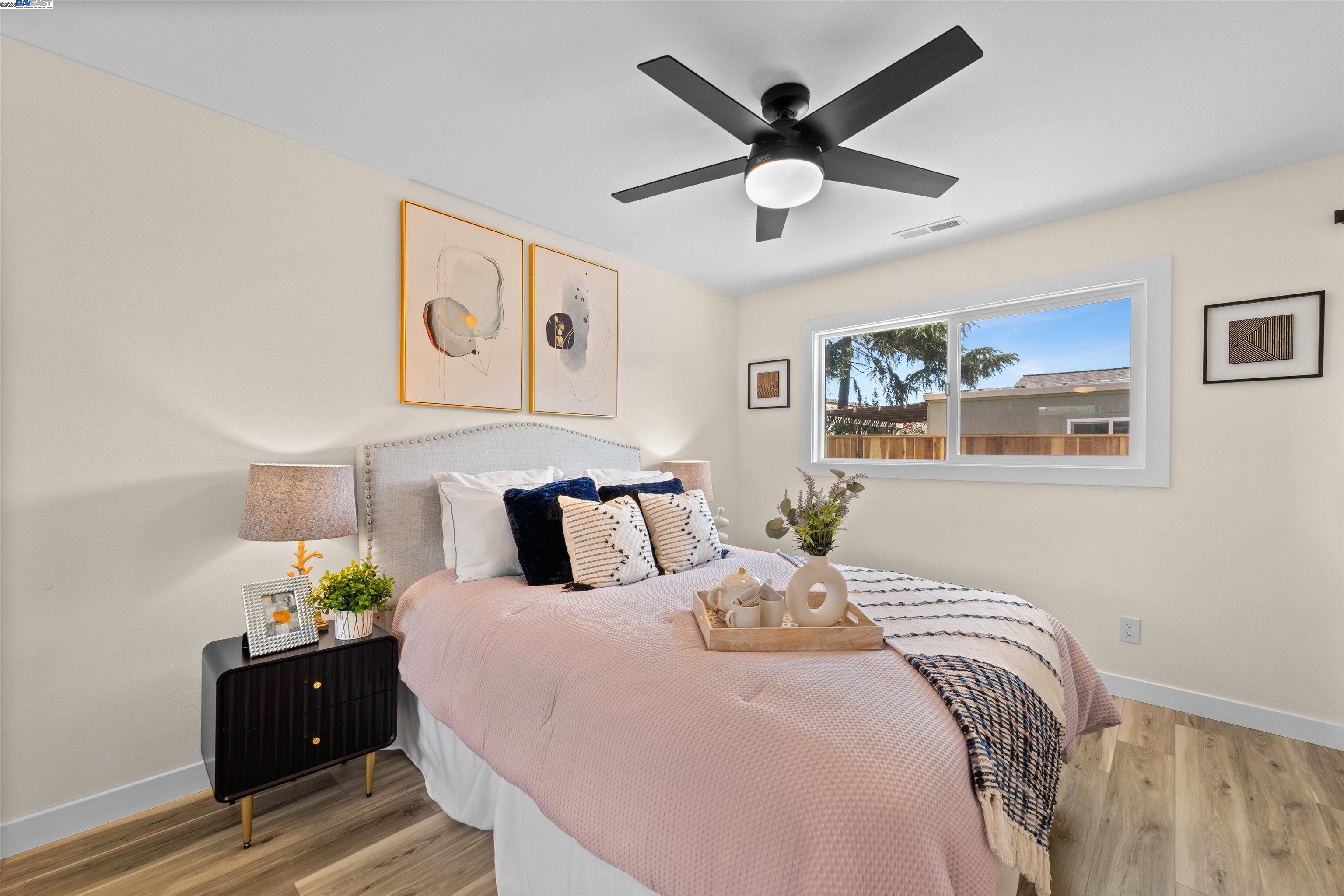 Detail Gallery Image 11 of 26 For 2647 Hawthorne Ave, Hayward,  CA 94545 - 3 Beds | 2 Baths