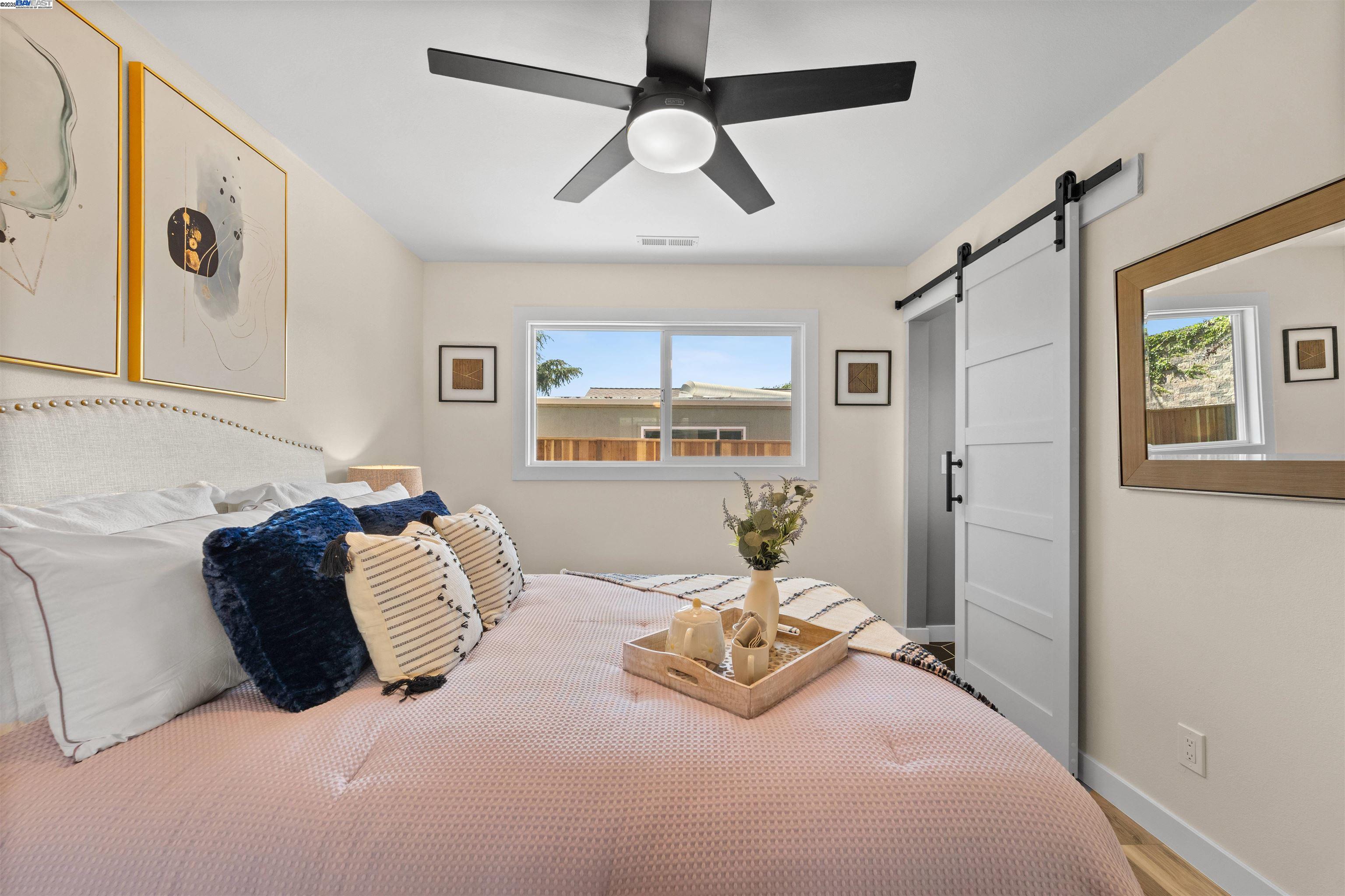 Detail Gallery Image 12 of 26 For 2647 Hawthorne Ave, Hayward,  CA 94545 - 3 Beds | 2 Baths