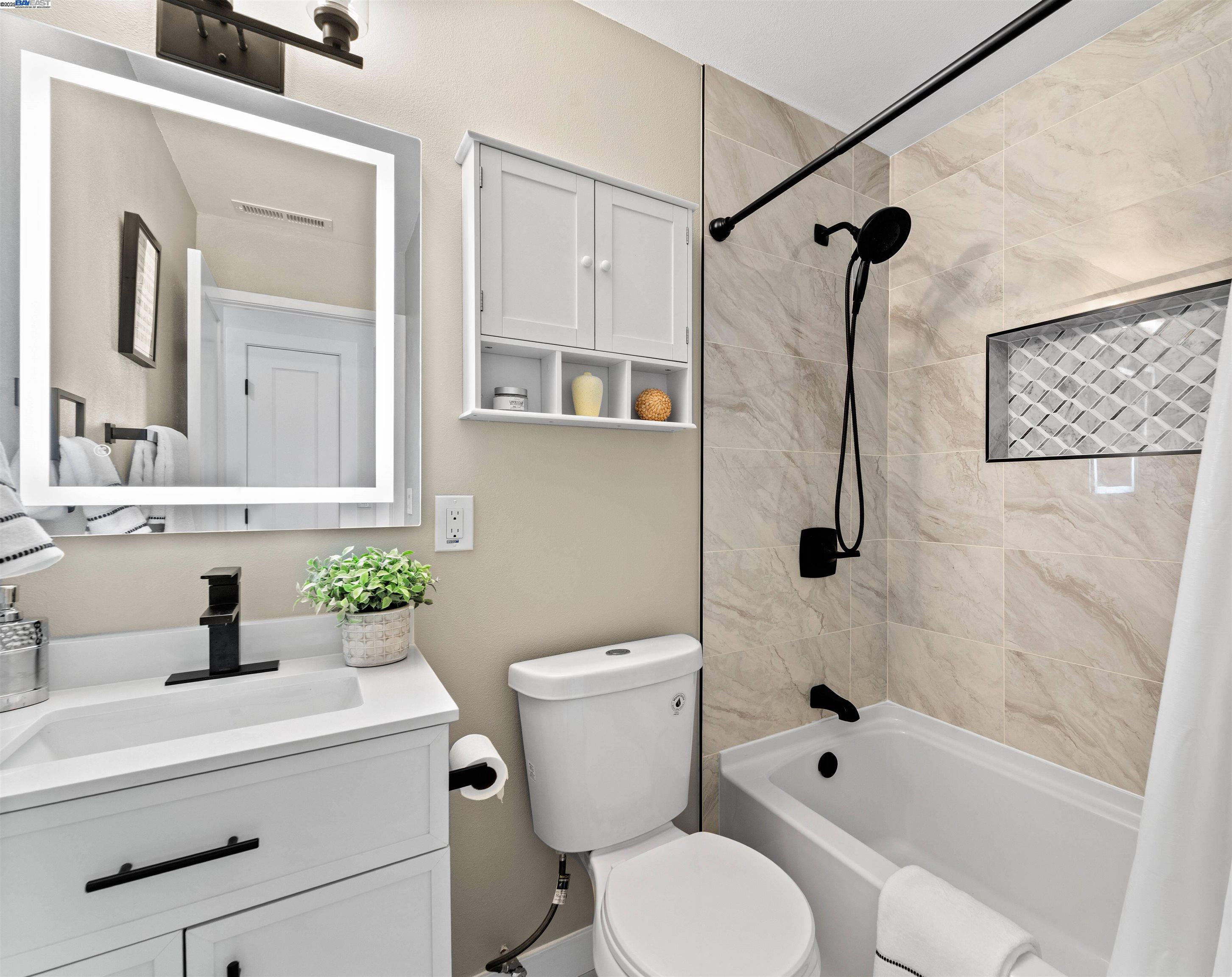 Detail Gallery Image 19 of 26 For 2647 Hawthorne Ave, Hayward,  CA 94545 - 3 Beds | 2 Baths