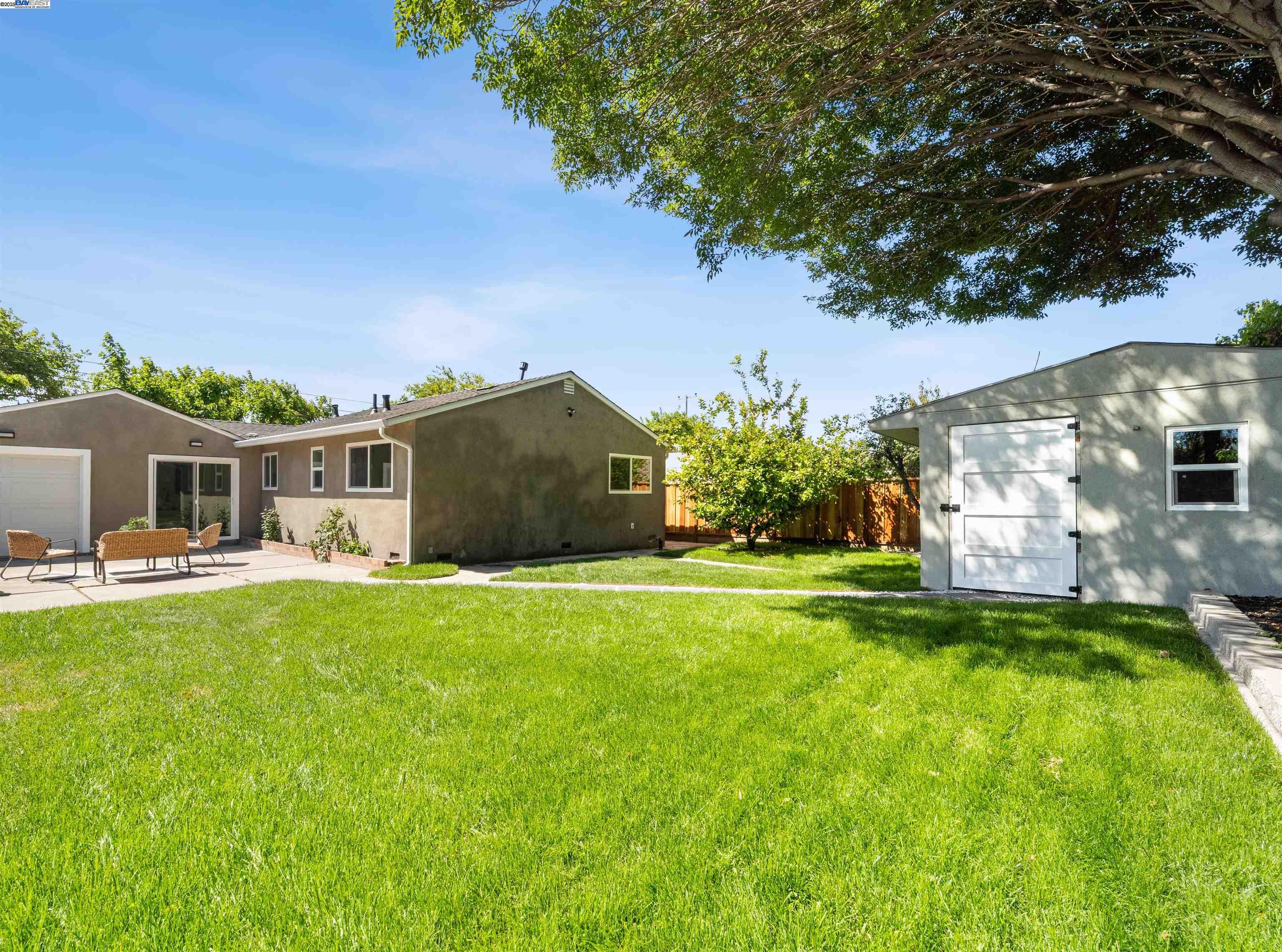 Detail Gallery Image 22 of 26 For 2647 Hawthorne Ave, Hayward,  CA 94545 - 3 Beds | 2 Baths