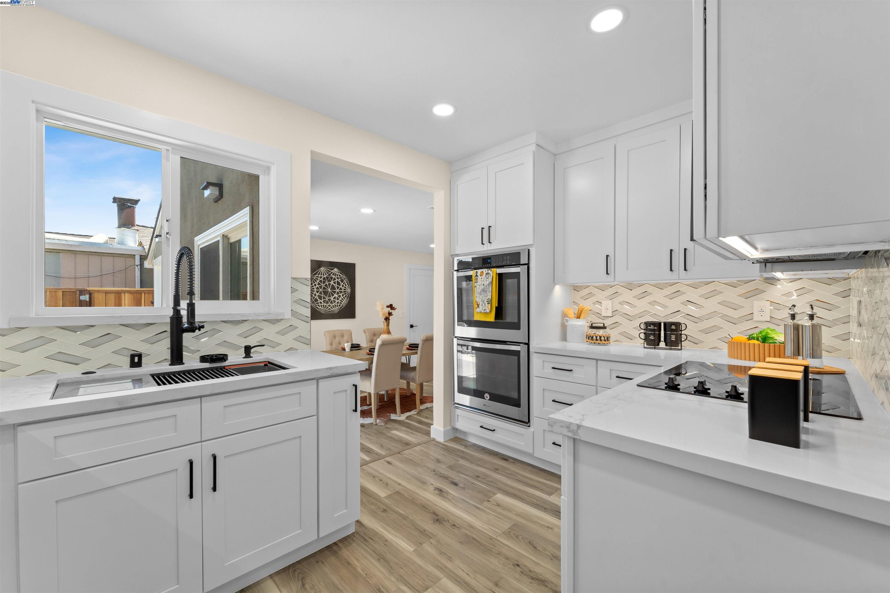 Detail Gallery Image 7 of 26 For 2647 Hawthorne Ave, Hayward,  CA 94545 - 3 Beds | 2 Baths