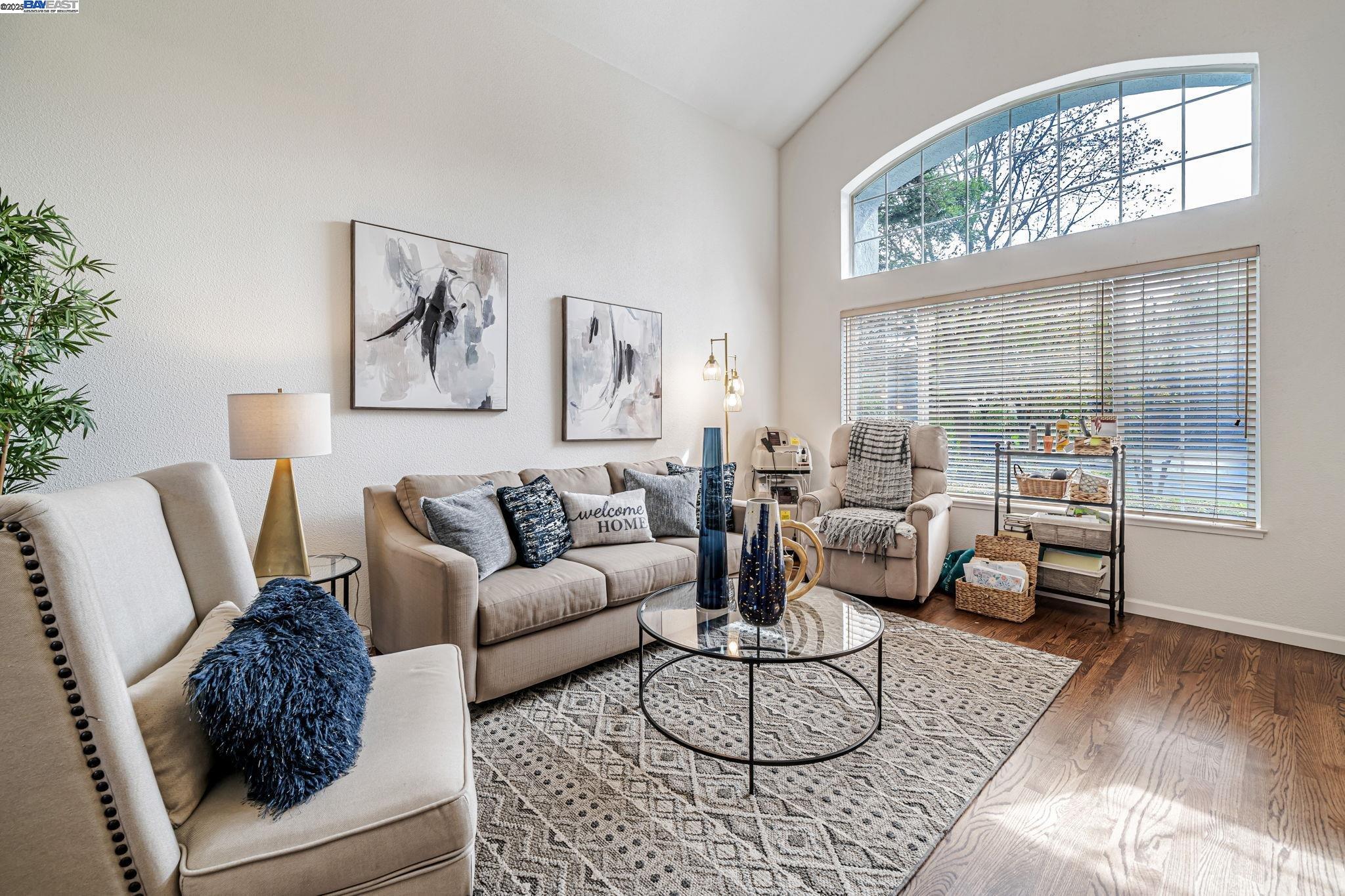 Detail Gallery Image 2 of 24 For 618 Loyola Way, Livermore,  CA 94550 - 4 Beds | 3 Baths