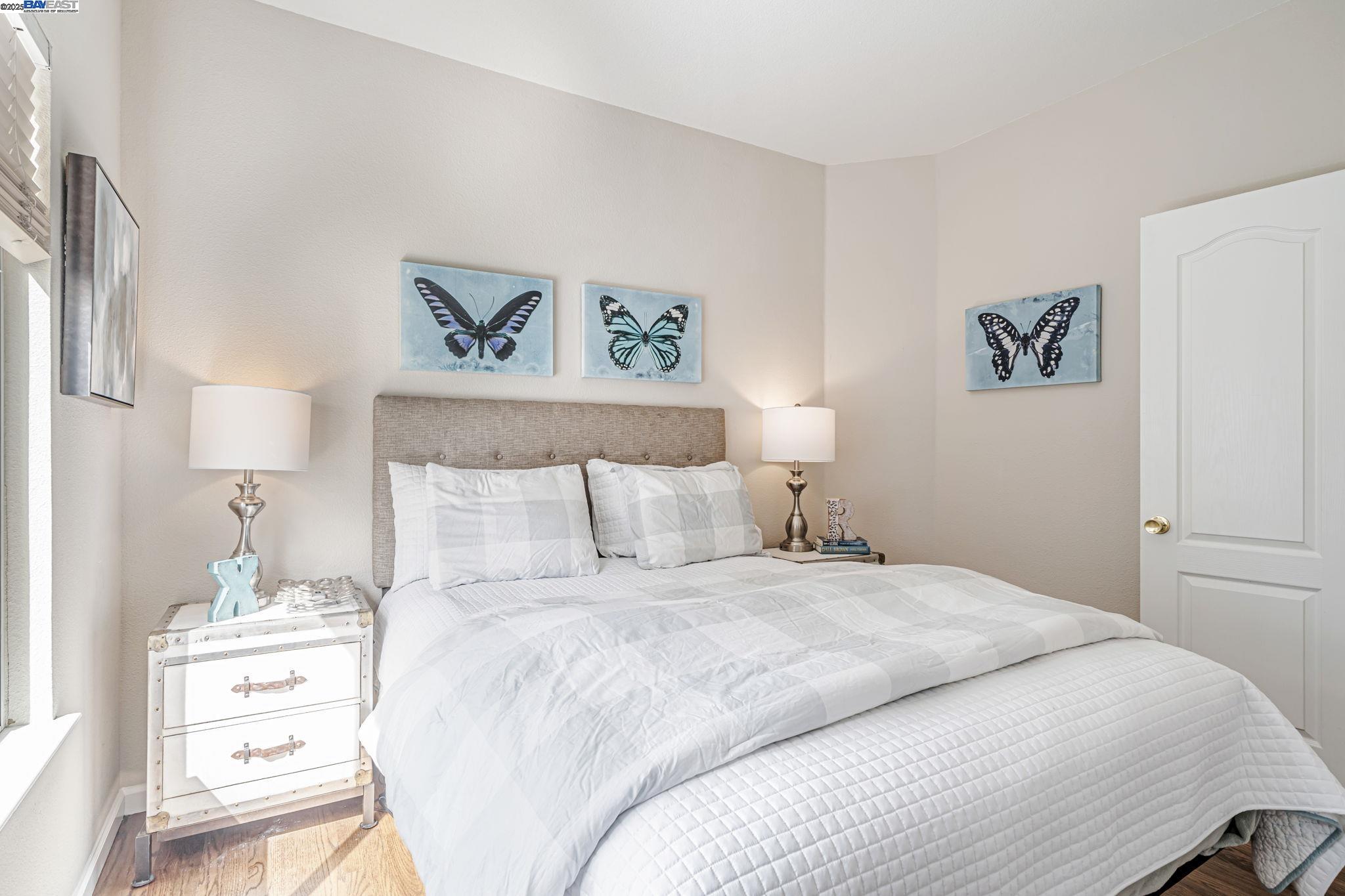 Detail Gallery Image 11 of 24 For 618 Loyola Way, Livermore,  CA 94550 - 4 Beds | 3 Baths