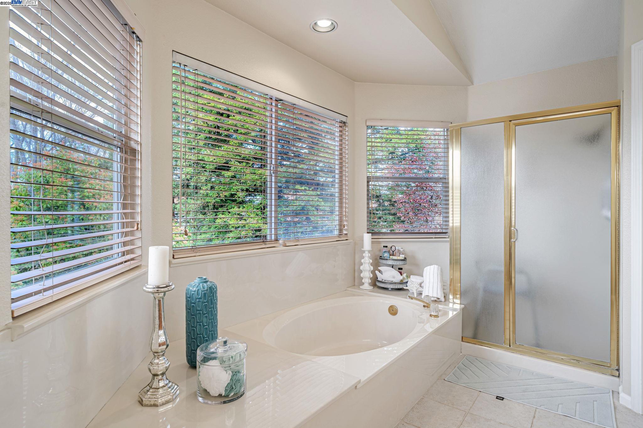 Detail Gallery Image 16 of 24 For 618 Loyola Way, Livermore,  CA 94550 - 4 Beds | 3 Baths