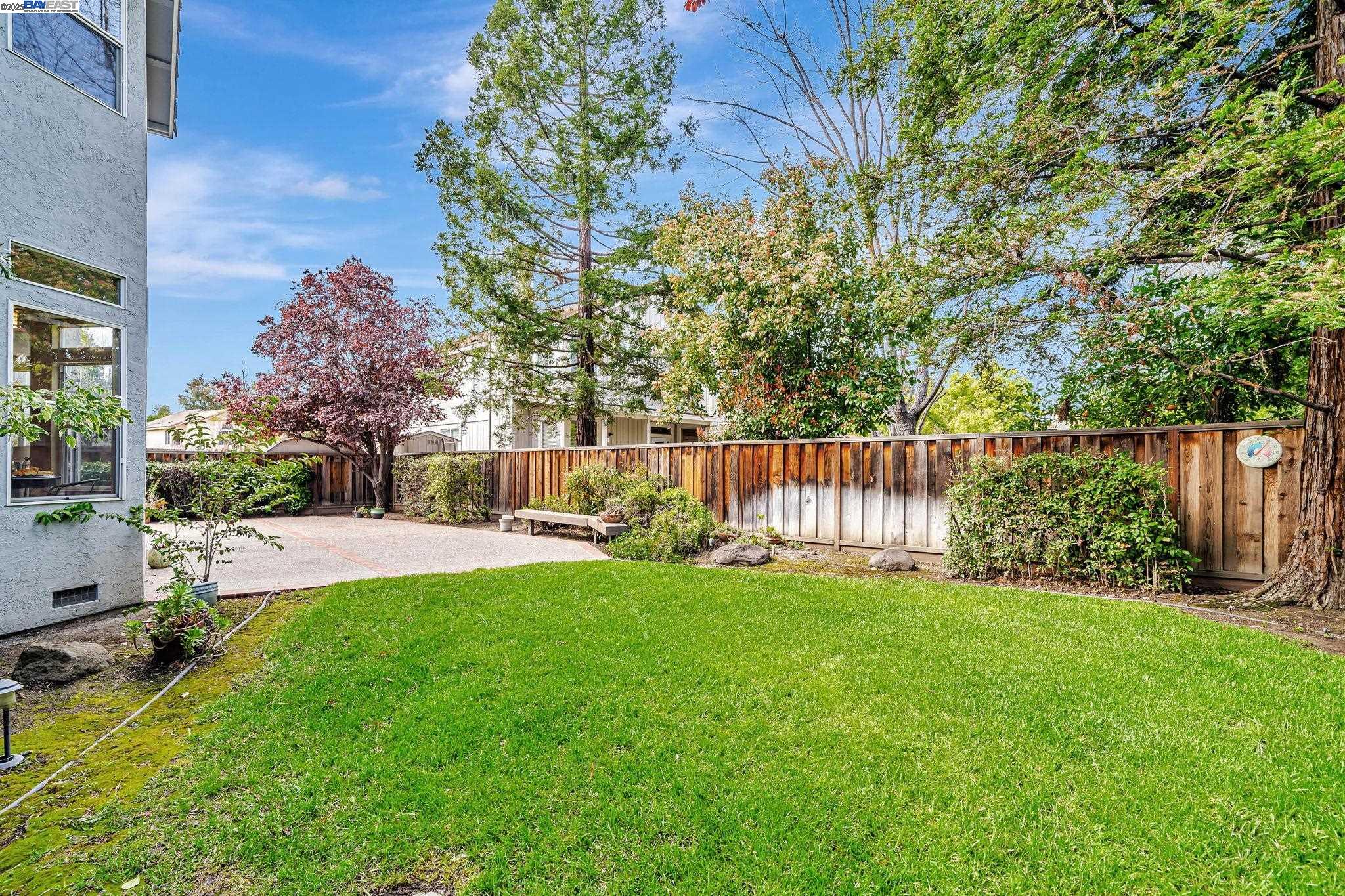 Detail Gallery Image 21 of 24 For 618 Loyola Way, Livermore,  CA 94550 - 4 Beds | 3 Baths