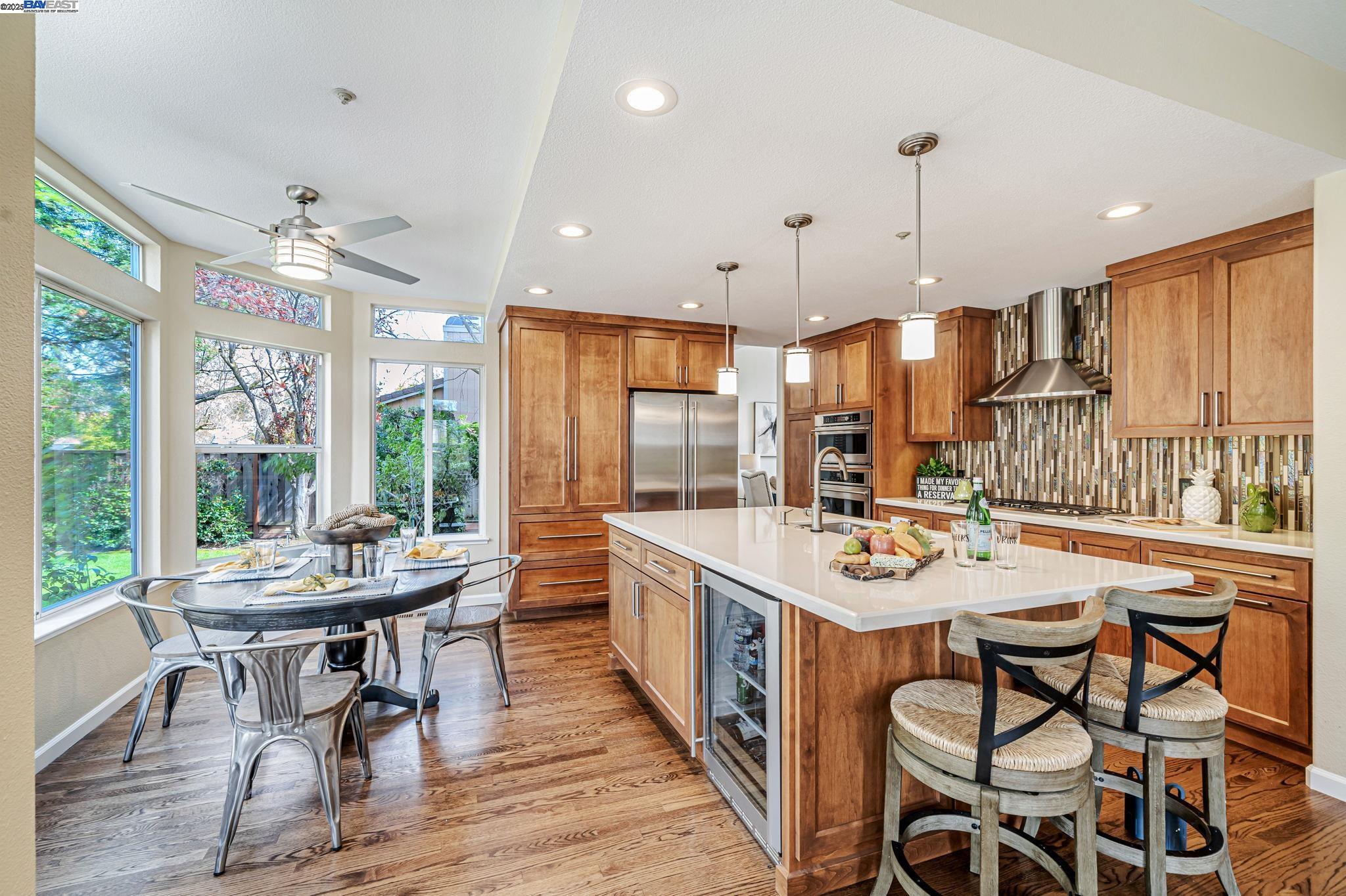Detail Gallery Image 5 of 24 For 618 Loyola Way, Livermore,  CA 94550 - 4 Beds | 3 Baths