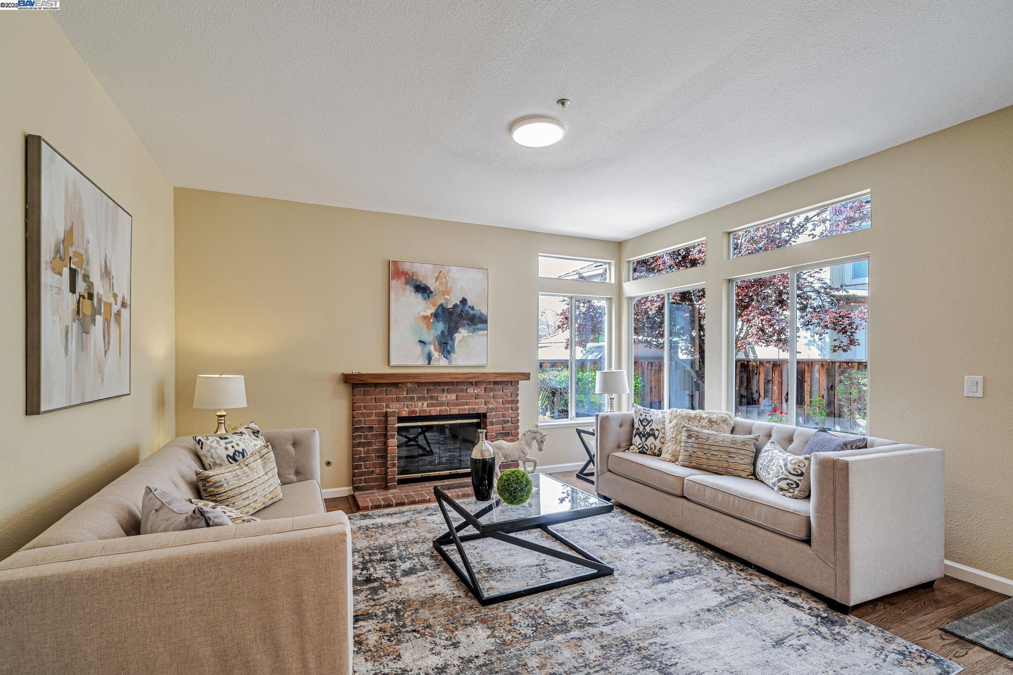 Detail Gallery Image 10 of 24 For 618 Loyola Way, Livermore,  CA 94550 - 4 Beds | 3 Baths