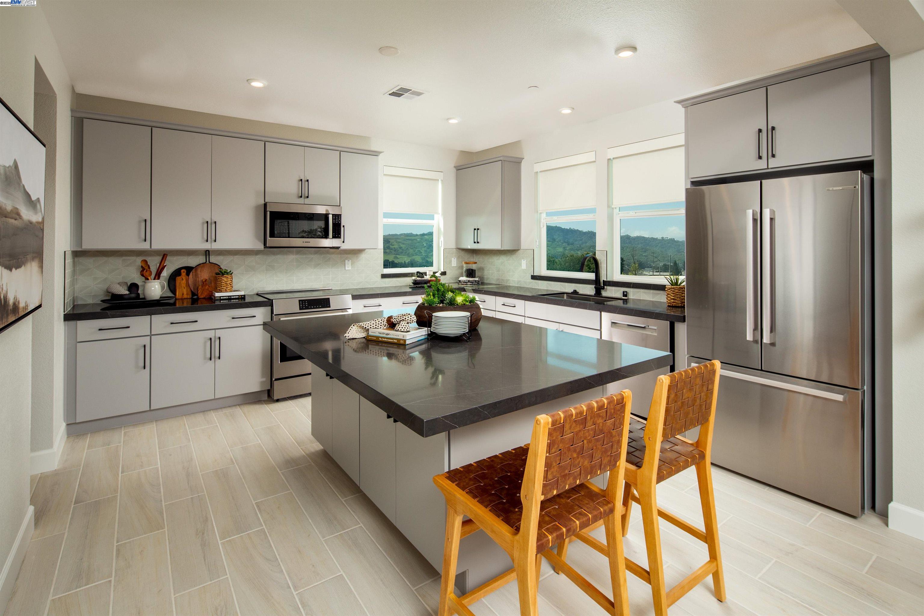 Detail Gallery Image 8 of 17 For 969 Blaise Lane #905,  Morgan Hill,  CA 95037 - 4 Beds | 3/1 Baths
