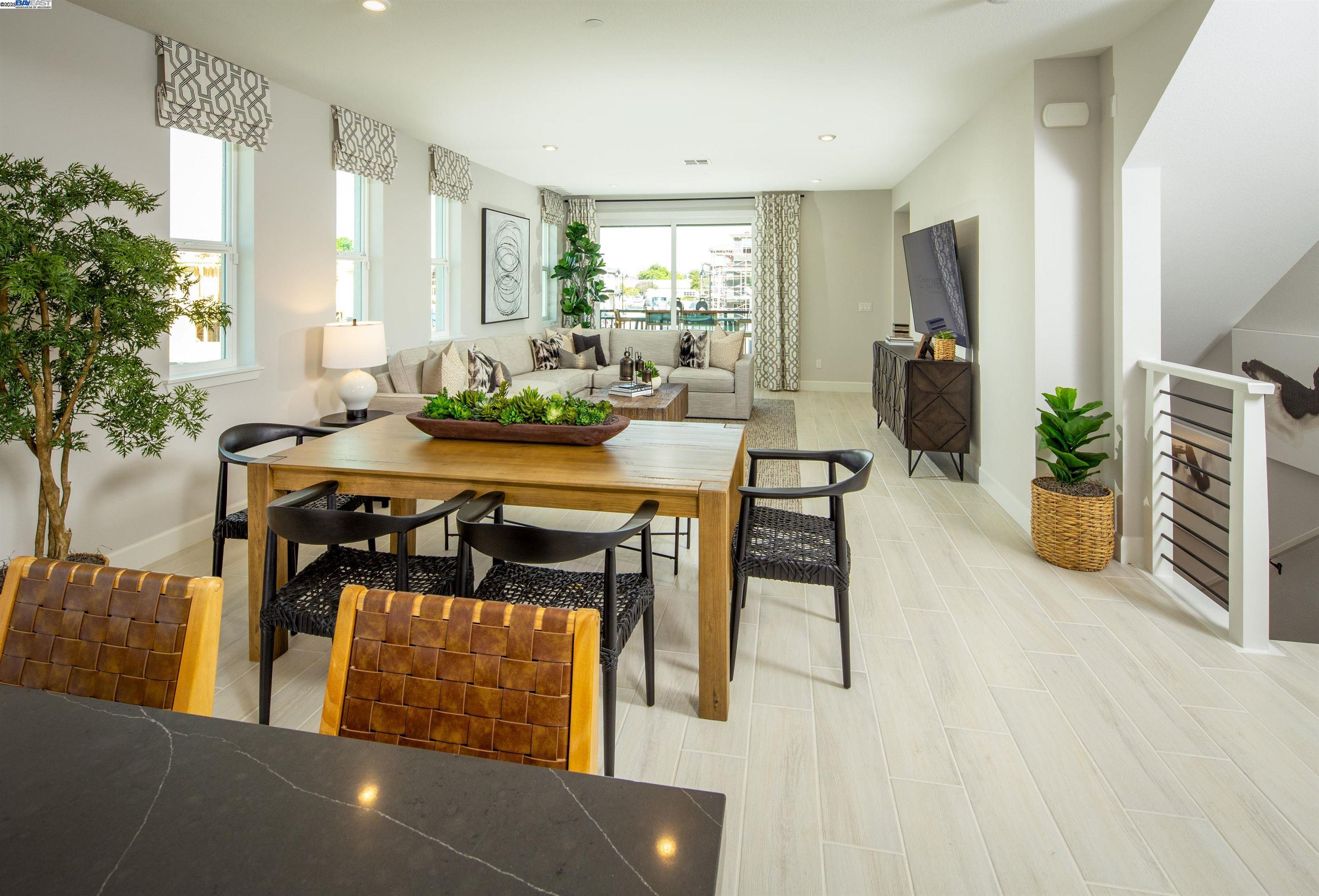 Detail Gallery Image 9 of 17 For 969 Blaise Lane #905,  Morgan Hill,  CA 95037 - 4 Beds | 3/1 Baths