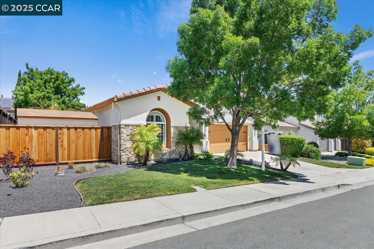 Detail Gallery Image 2 of 47 For 2569 Tampico Dr, Bay Point,  CA 94565 - 4 Beds | 2 Baths
