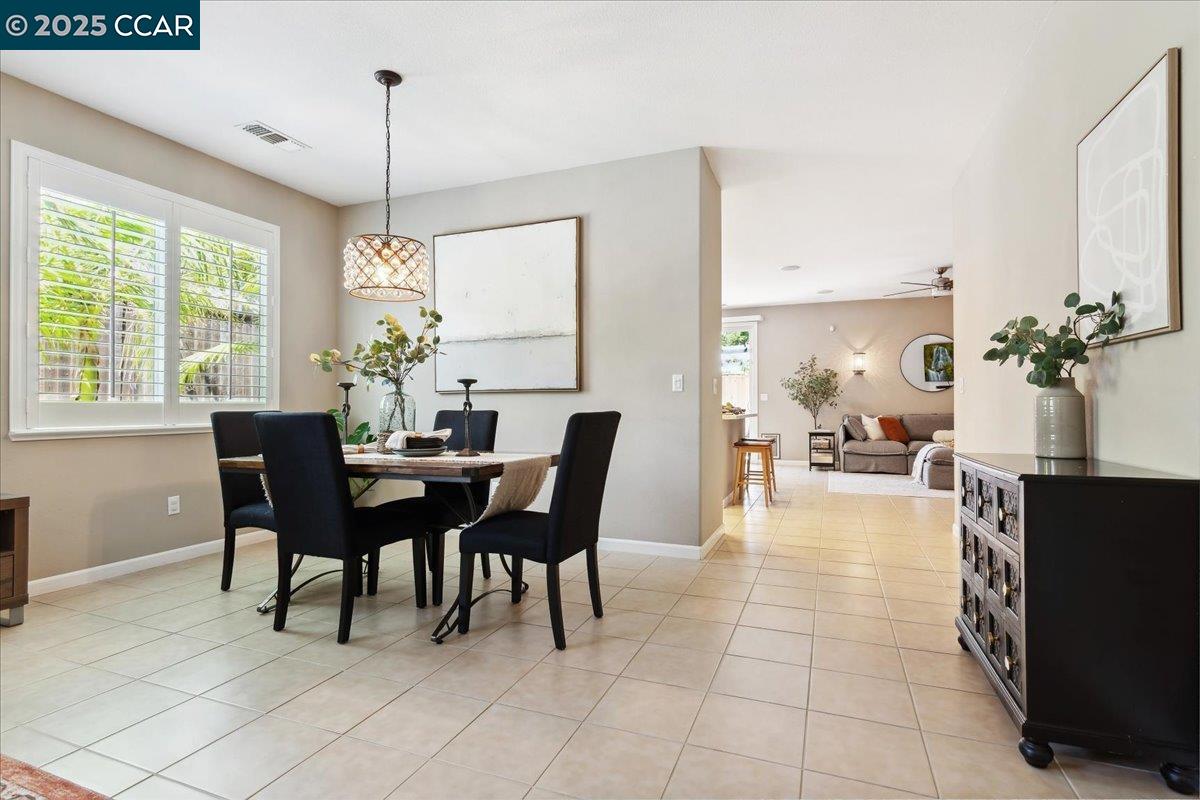 Detail Gallery Image 11 of 47 For 2569 Tampico Dr, Bay Point,  CA 94565 - 4 Beds | 2 Baths